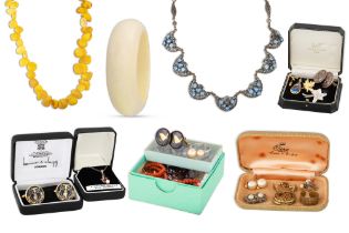 A COLLECTION OF COSTUME JEWELLERY, to include a fancy link bracelet, resin necklace, a stone set