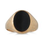 A GENT'S ONYX SIGNET RING, mounted in 9ct gold, size M, 5.2 g.