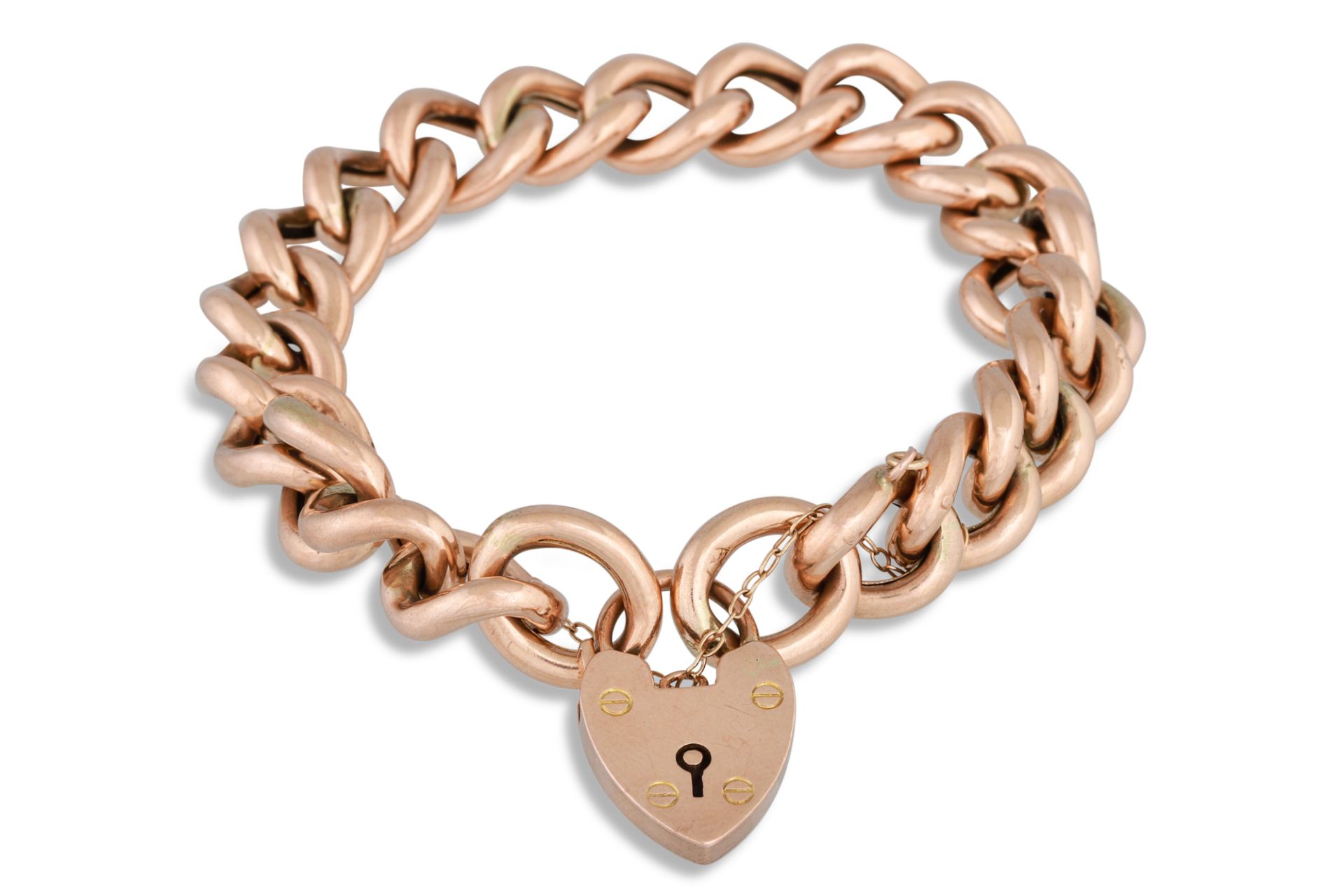 A 9CT GOLD CURB LINK BRACELET, padlock clasp, 19.8 g.