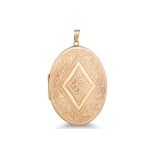 AN OVAL PHOTO LOCKET, mounted in 9ct gold, ca 4 cm drop, 8.3 g.