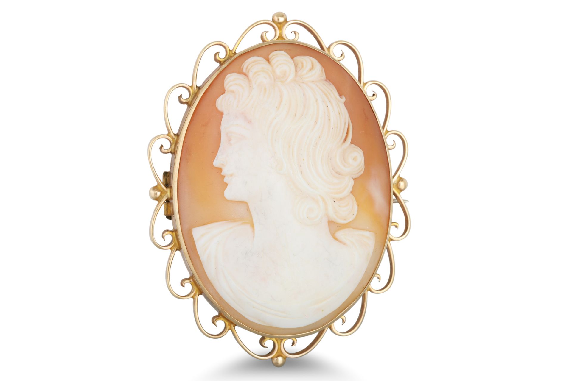 A CAMEO BROOCH, mounted in 9ct gold, 15 g.
