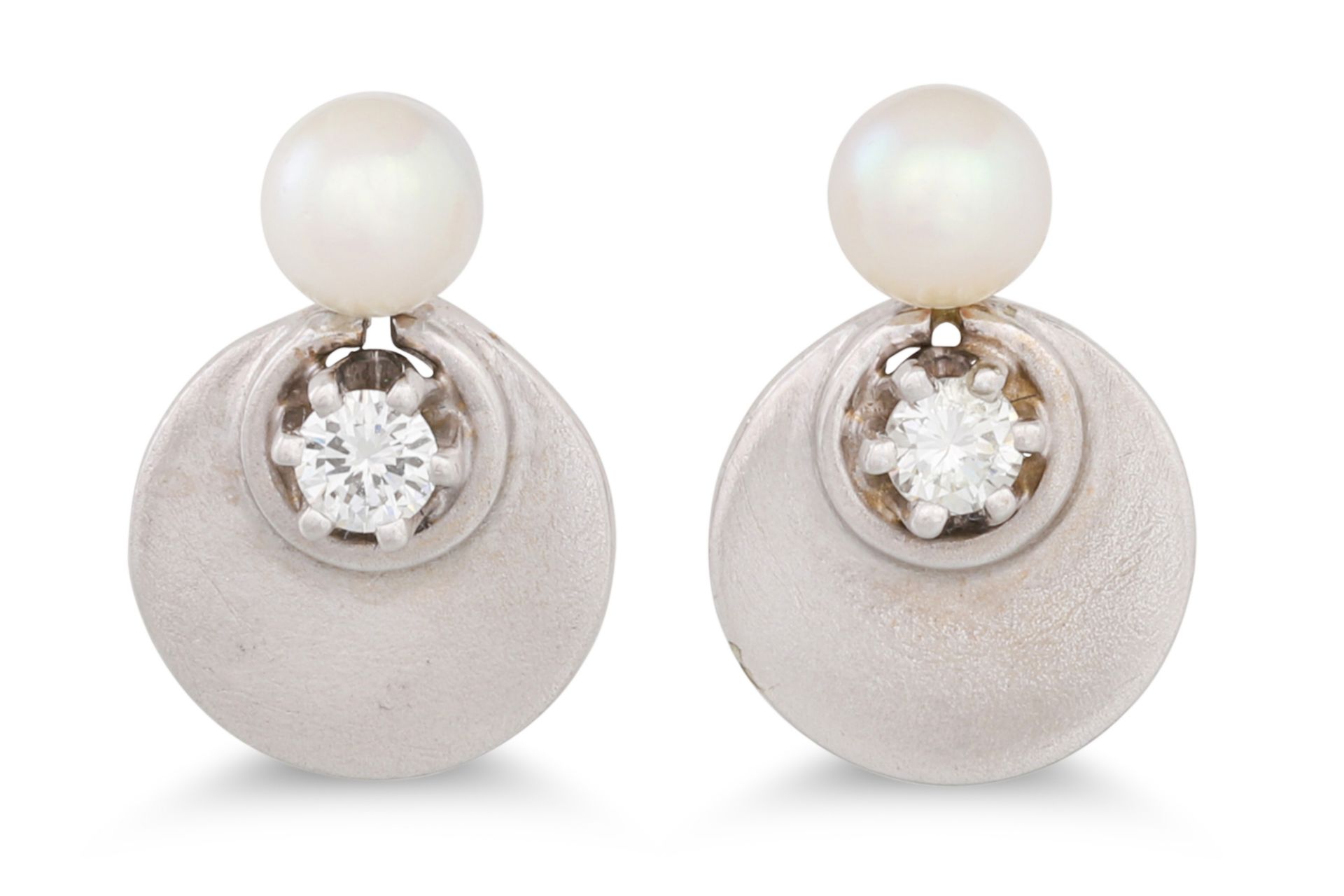 A PAIR OF DIAMOND AND PEARL EARRINGS, mounted in 14ct white gold, disk form. Estimated: weight of