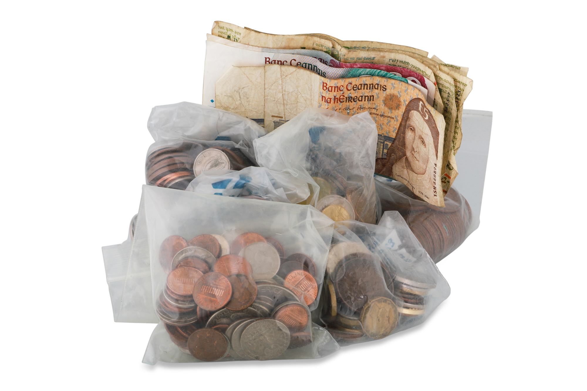 SIX BAGS OF IRISH, ENGLISH & US COINS, some silver, circulated, weight 3.2 kg, plus £45 Irish