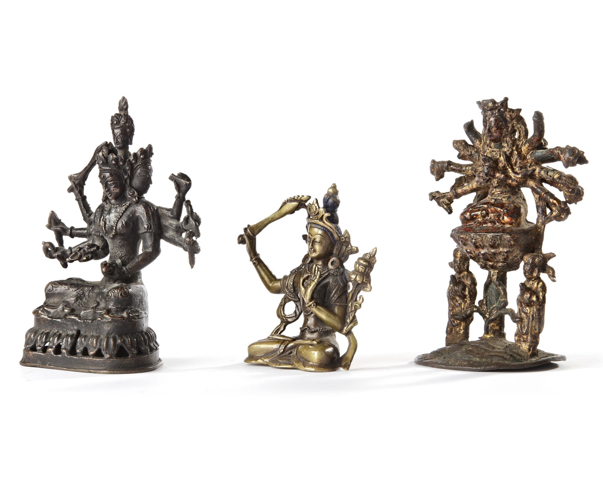 THREE CHINESE BRONZE FIGURES, MING DYNASTY AND LATER - Image 2 of 11