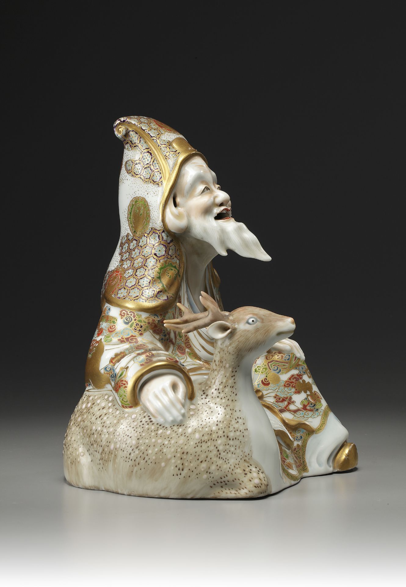 A JAPANESE SATSUMA FIGURE OF SEATED JUROJIN AND A DEER, MEIJI PERIOD (1868-1926) - Image 3 of 5