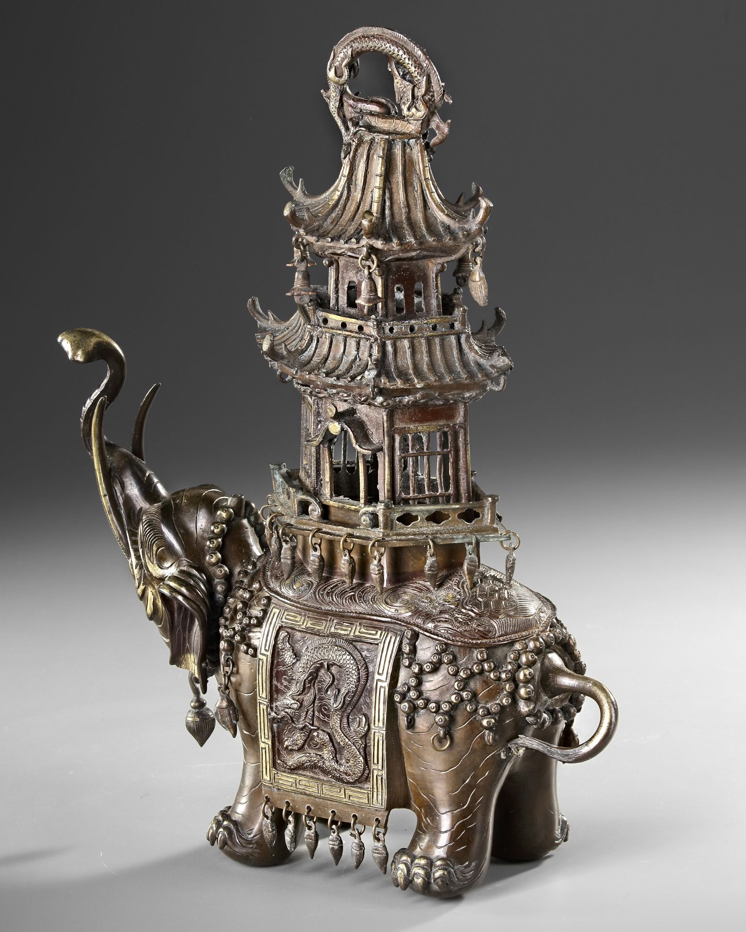 A JAPANESE BRONZE ELEPHANT-FORM CENSER MEIJI PERIOD - Image 3 of 4