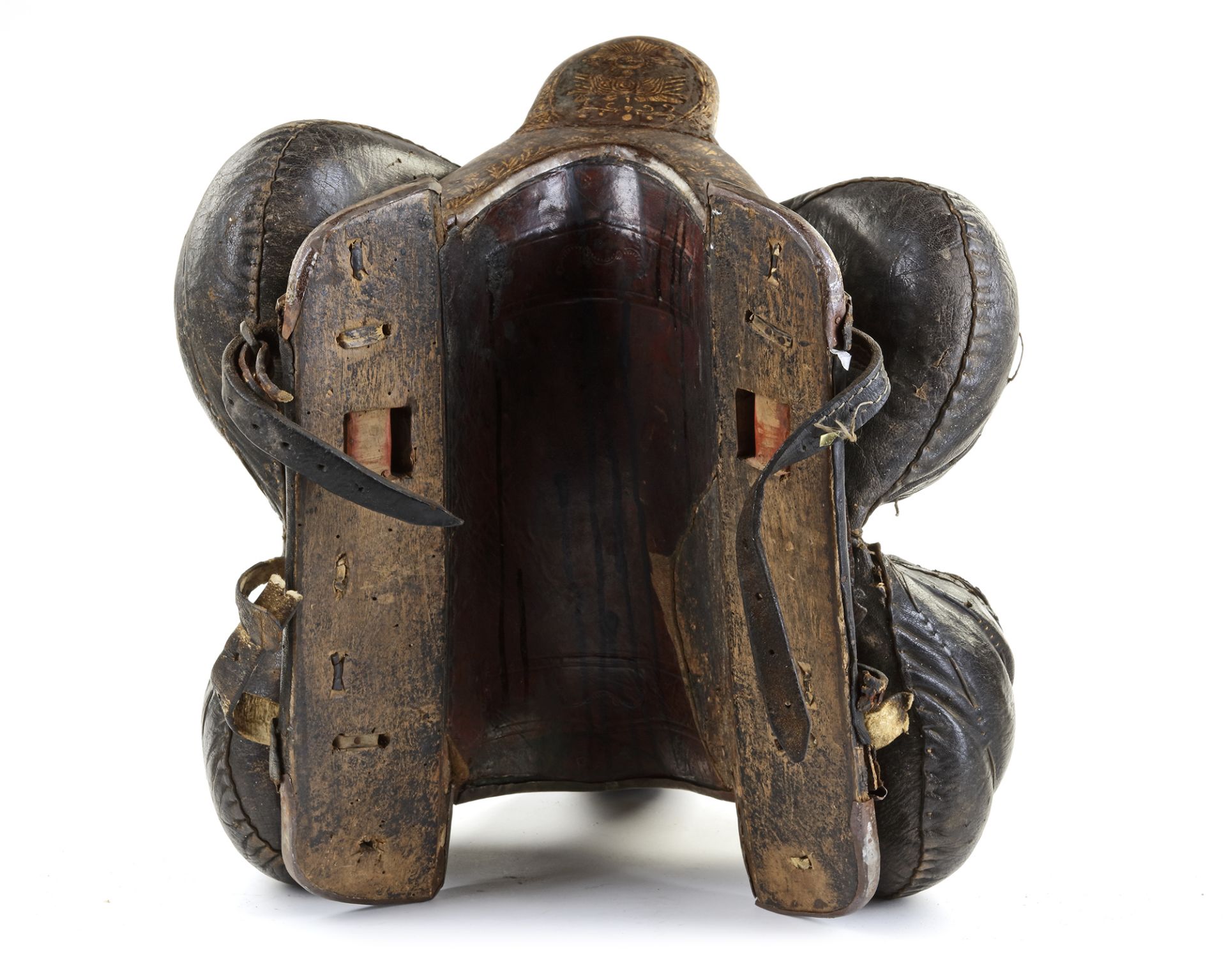 AN OTTOMAN LACQUER WOODEN SADDLE AND LEATHER COVER, EARLY 19TH CENTURY - Image 4 of 4