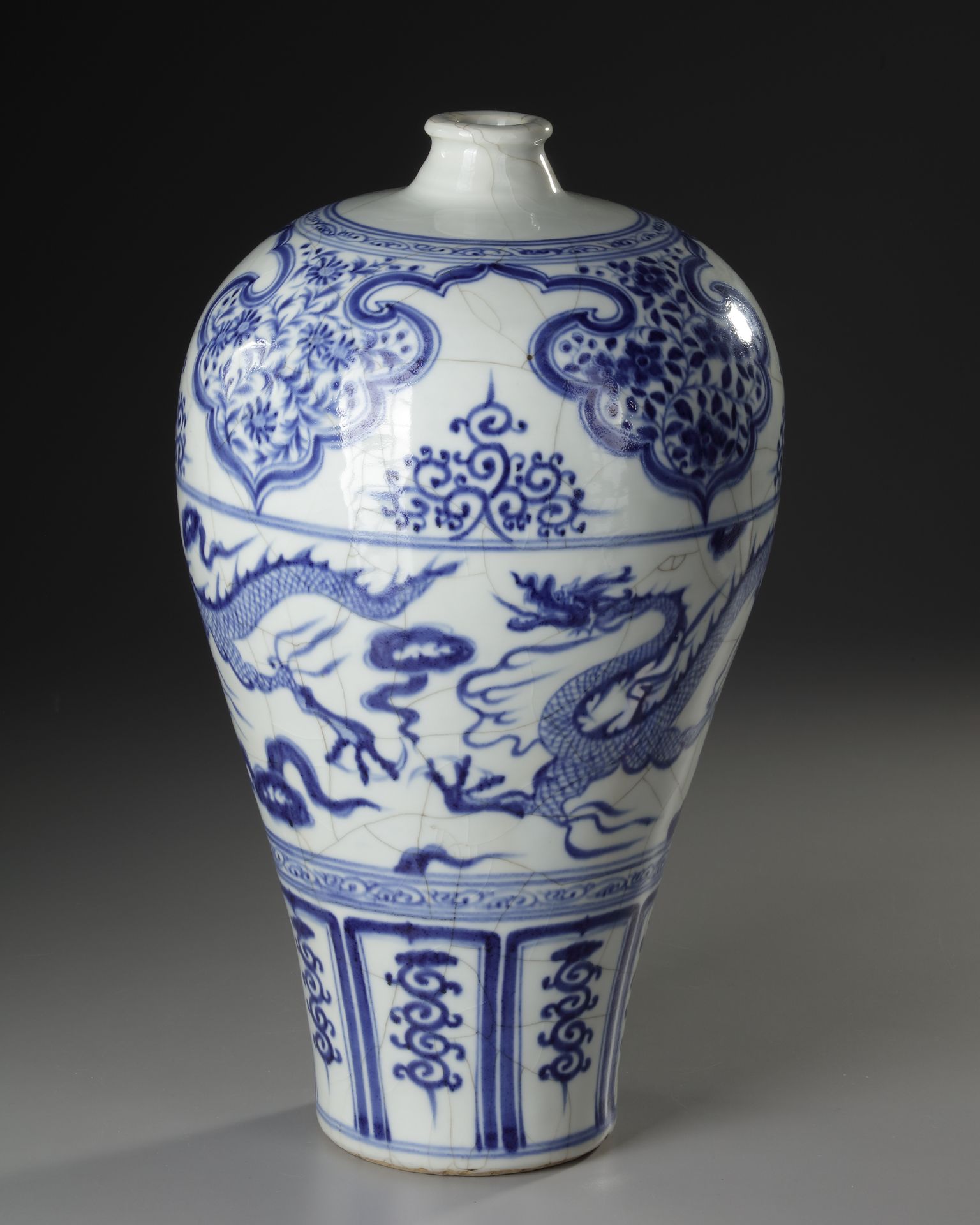 A LARGE CHINESE BLUE AND WHITE MEIPING VASE, YUAN DYNASTY OR LATER