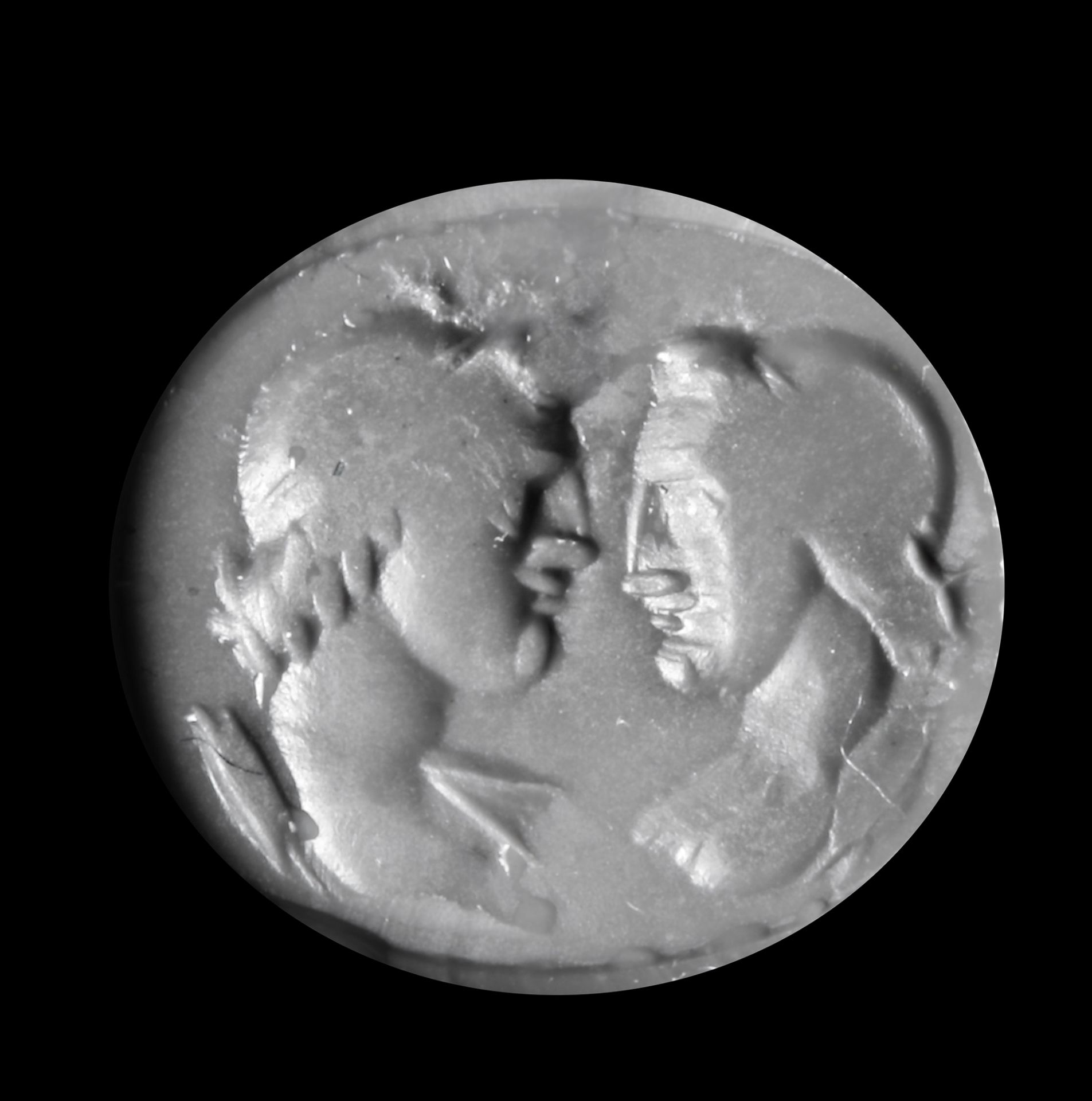 A ROMAN CARNELIAN INTAGLIO SHOWING THE BUSTS OF THE DIOSCURI, 1ST CENTURY AD - Image 2 of 2
