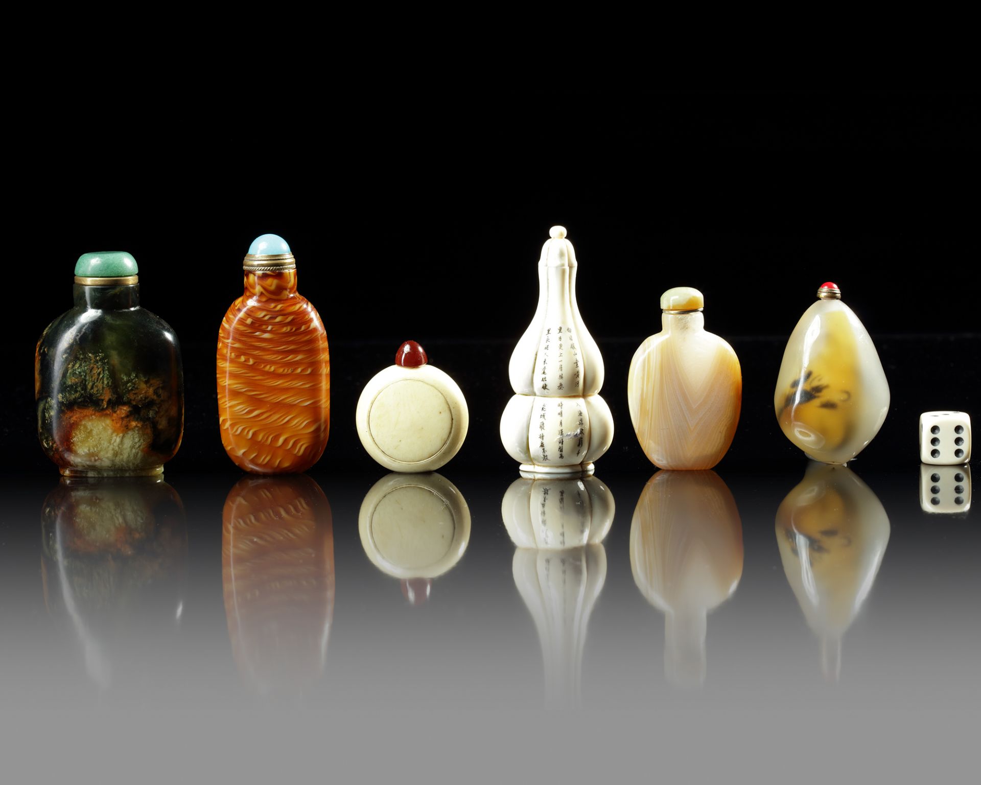 SIX CHINESE SNUFF BOTTLES, 19TH-20TH CENTURY - Image 3 of 3