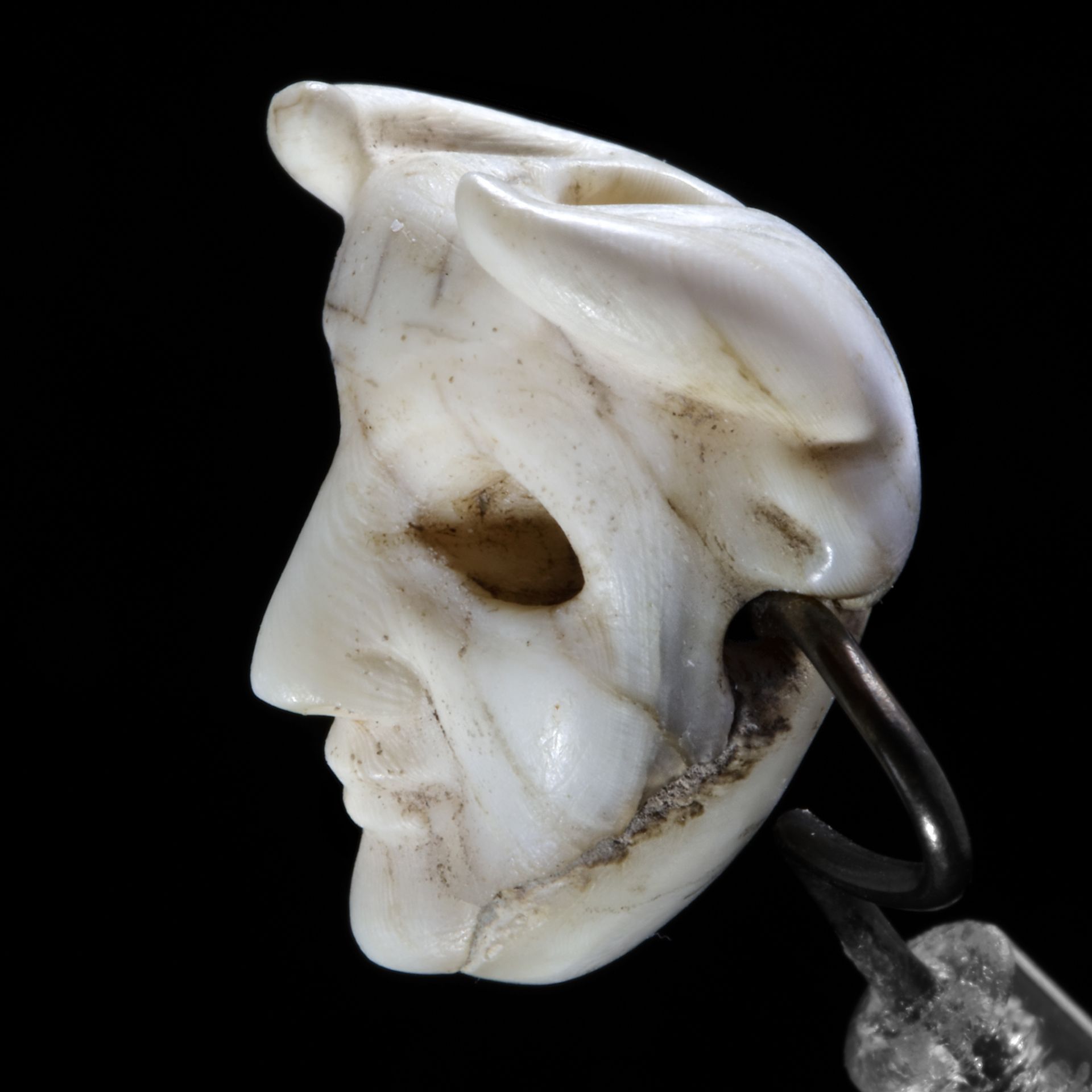 A SMALL AMULITIC HEAD OF A MAN HEADED BULL, NEAR EASTERN, 3RD MILLENNIUM BC - Image 3 of 6