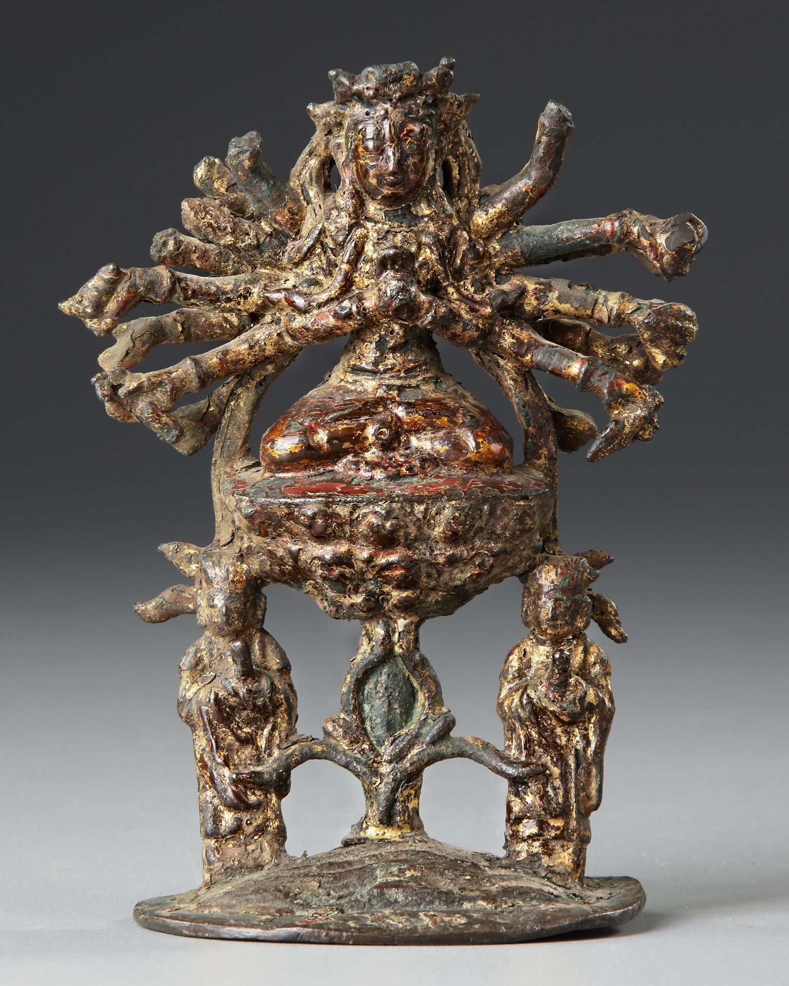 THREE CHINESE BRONZE FIGURES, MING DYNASTY AND LATER - Image 9 of 11