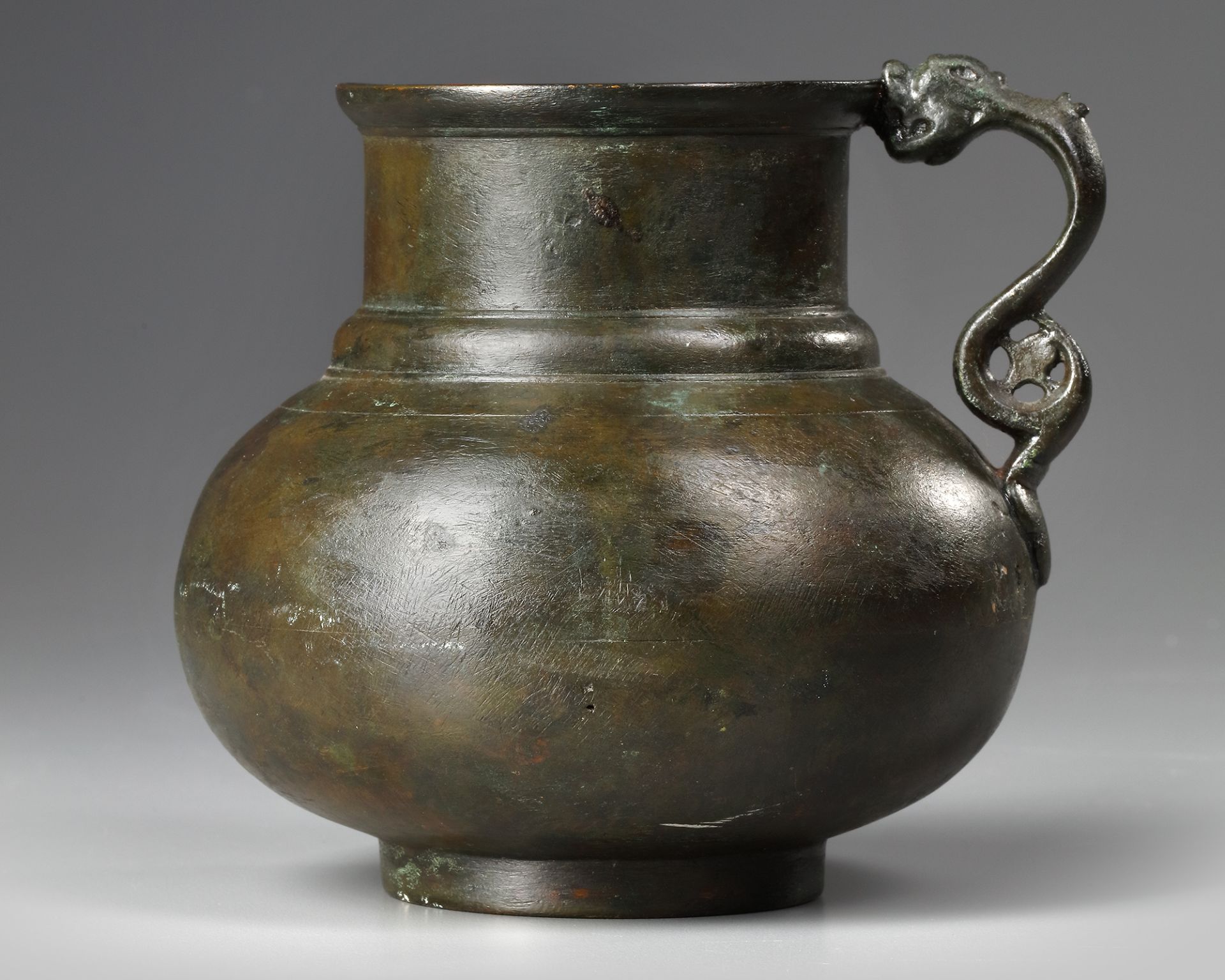 A TIMURID DRAGON-HANDLED JUG, CENTRAL ASIA, LATE 14TH- EARLY 15TH CENTURY - Image 2 of 6