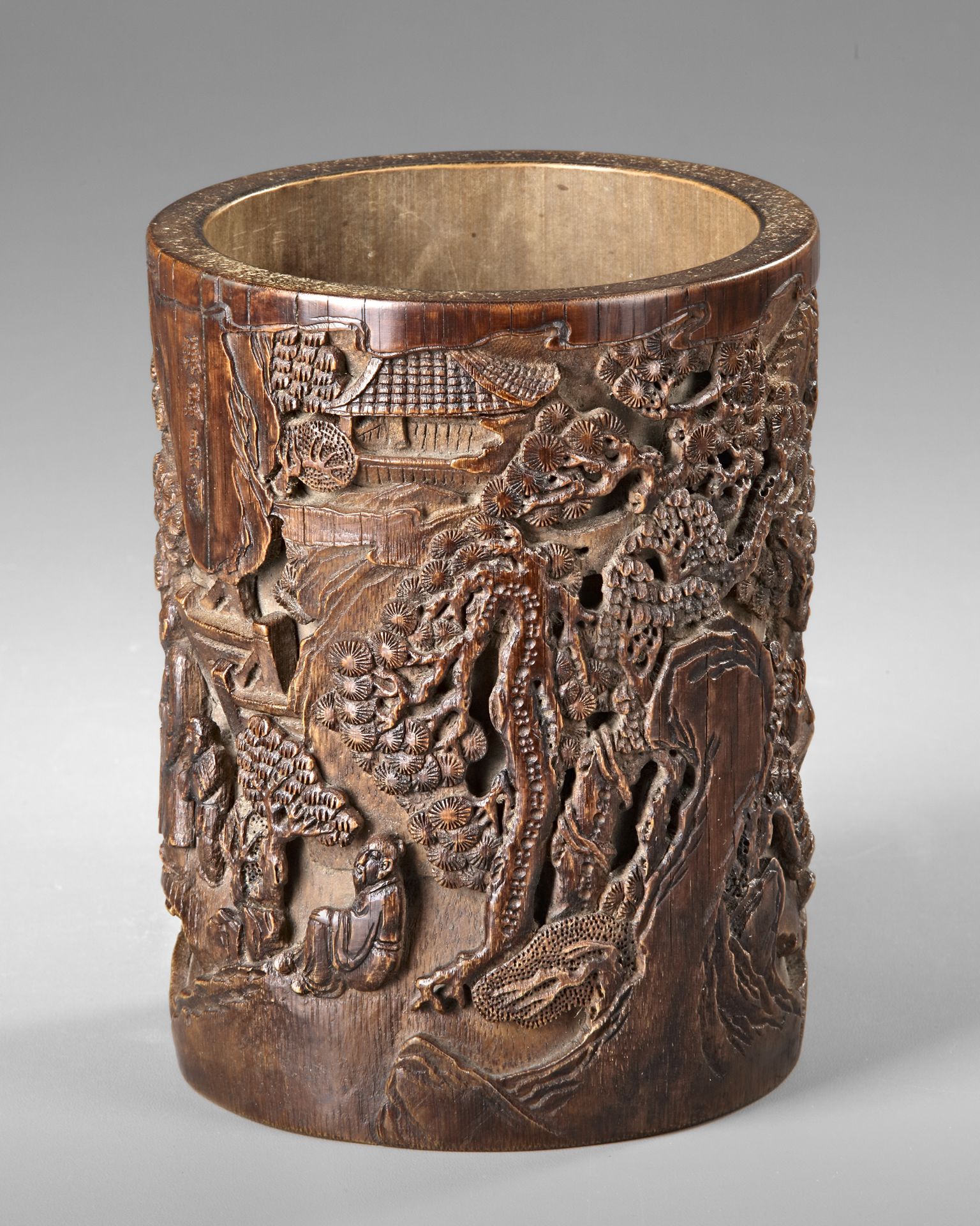 A CHINESE BAMBOO CARVED BRUSH POT, 18TH-19TH CENTURY - Image 2 of 2