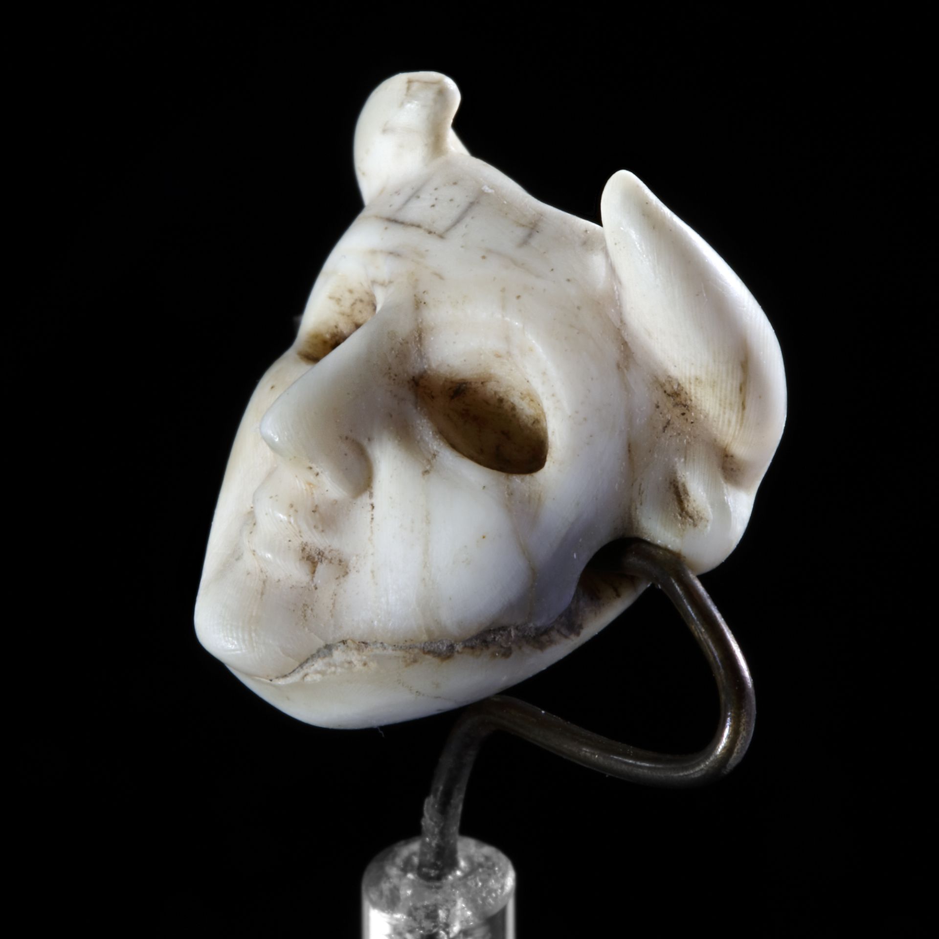 A SMALL AMULITIC HEAD OF A MAN HEADED BULL, NEAR EASTERN, 3RD MILLENNIUM BC - Image 4 of 6