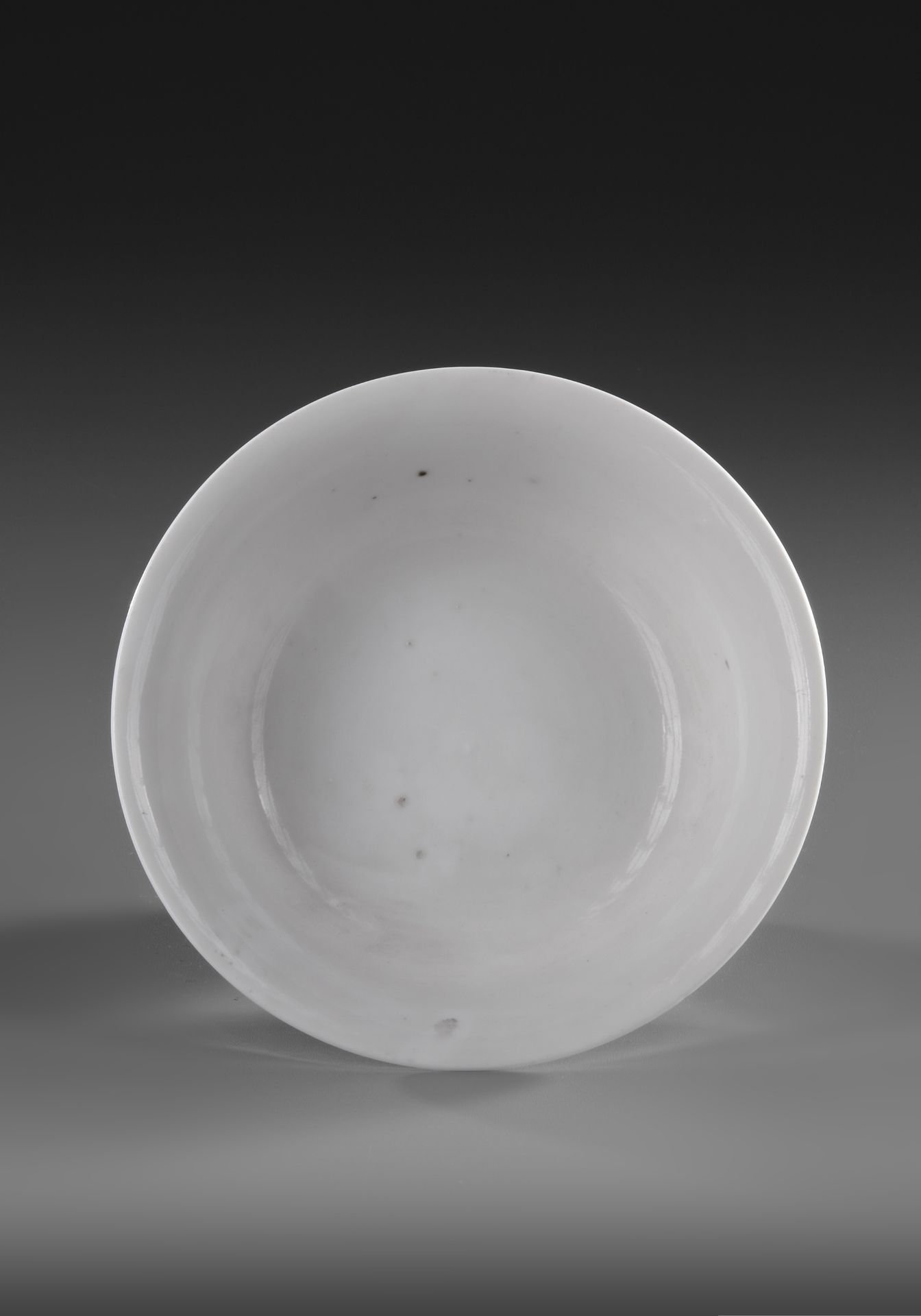 A CHINESE BLANC DE CHINE STEM BOWL, LATE MING DYNASTY (17TH CENTURY) - Image 3 of 4