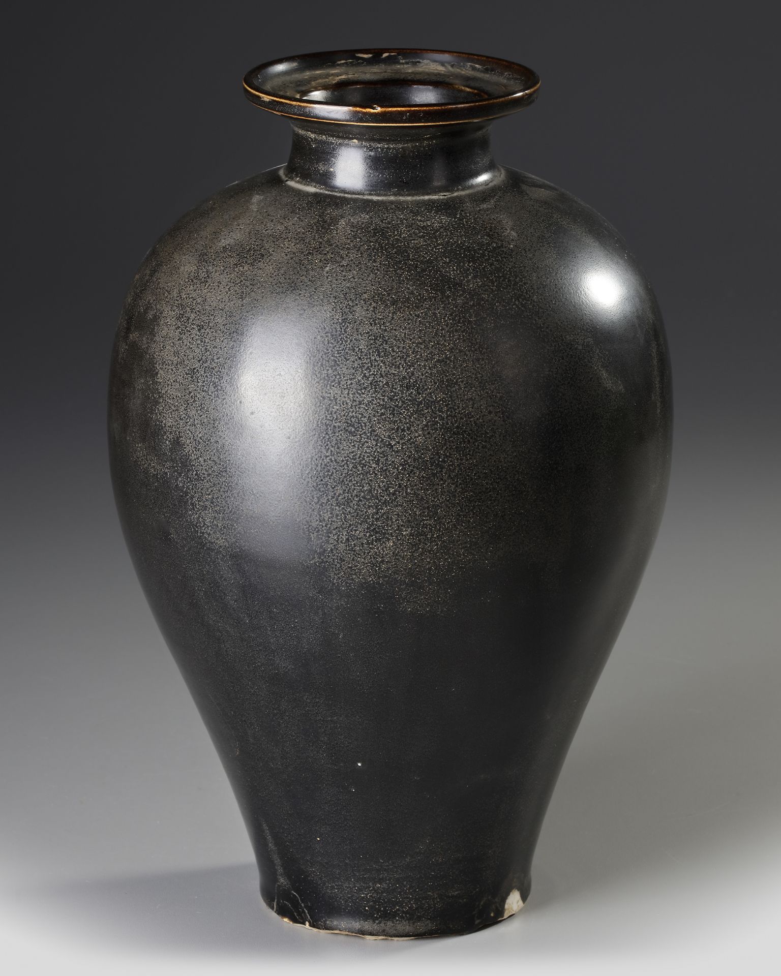 A CHINESE BLACK-GLAZED VASE, SONG PERIOD - Image 2 of 4
