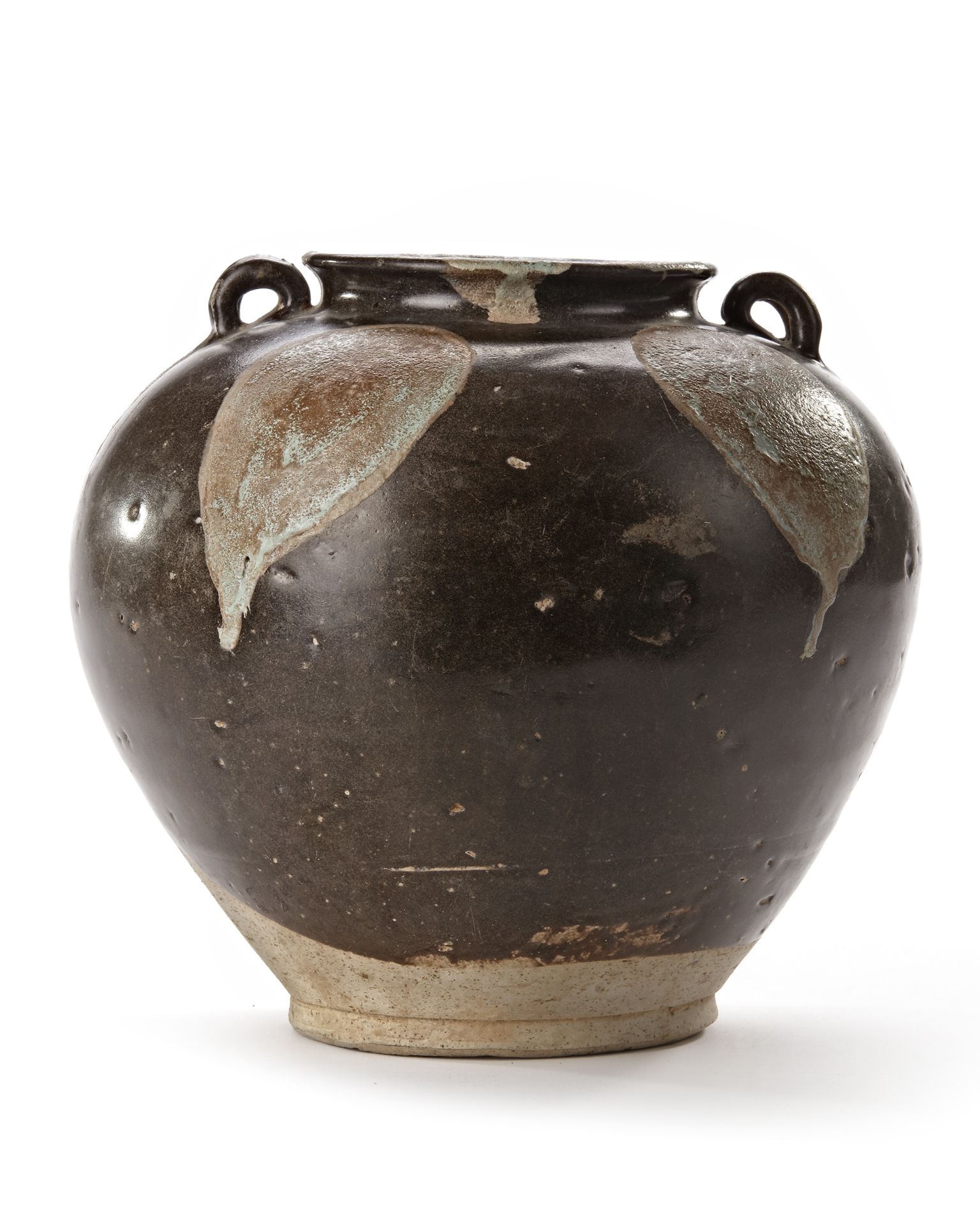 A CHINESE PHOSPHATIC-SPLASHED JAR, TANG DYNASTY (618-907)