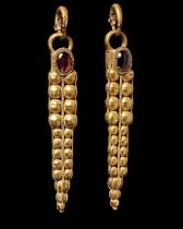 A LARGE PAIR OF EASTERN ROMAN GOLD EARRINGS, 1ST-2ND CENTURY AD