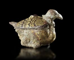 A CHINESE GILT BRONZE BIRD SHAPED CENSER AND COVER, LATE MING DYNASTY (1368-1644)