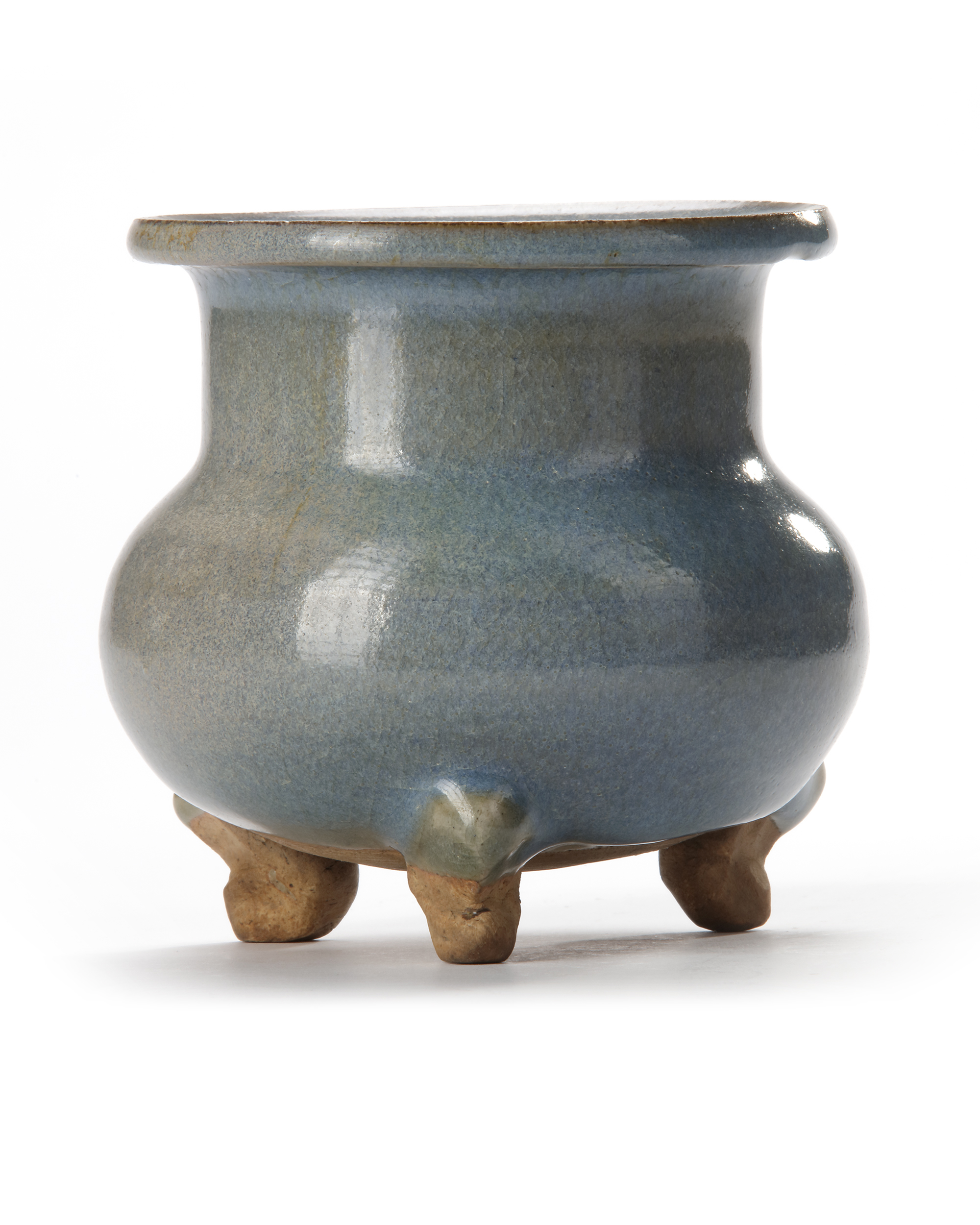 A CHINESE PURPLE-SPLASHED JUNYAO TRIPOD CENSER, SONG DYNASTY (960-1279) - Bild 2 aus 4