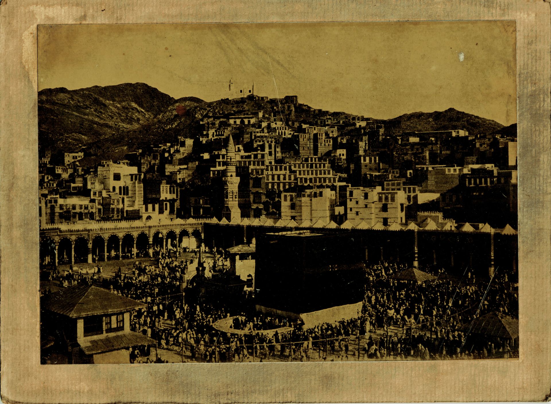 A COLLECTION OF SEVEN OLD PHOTOGRAPHS OF MECCA, MUNA AND THE HAJJ, EARLY 20TH CENTURY - Image 8 of 8