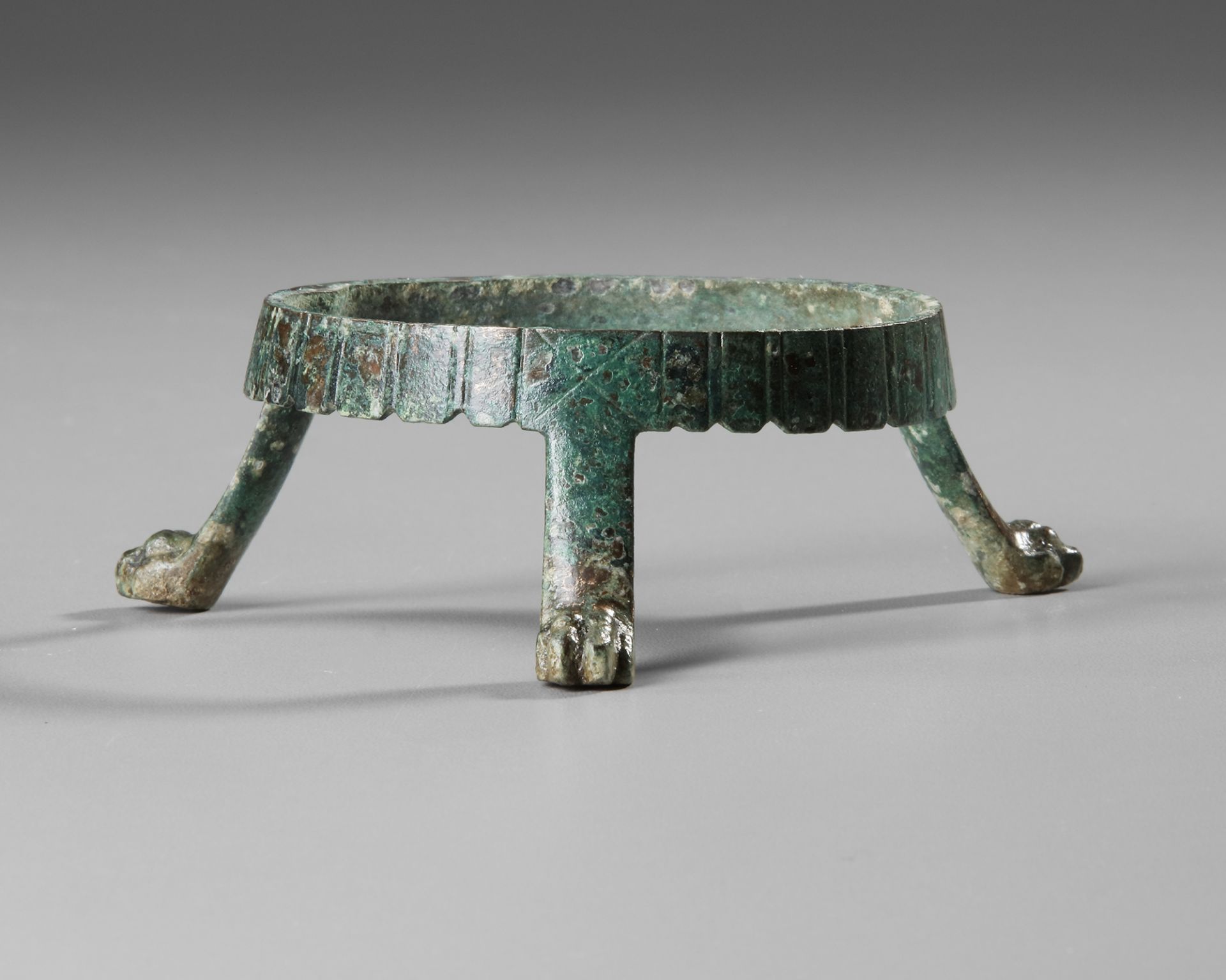A BRONZE ROMAN STAND FOR CUPS, 2ND-3RD CENTURY AD - Image 2 of 3