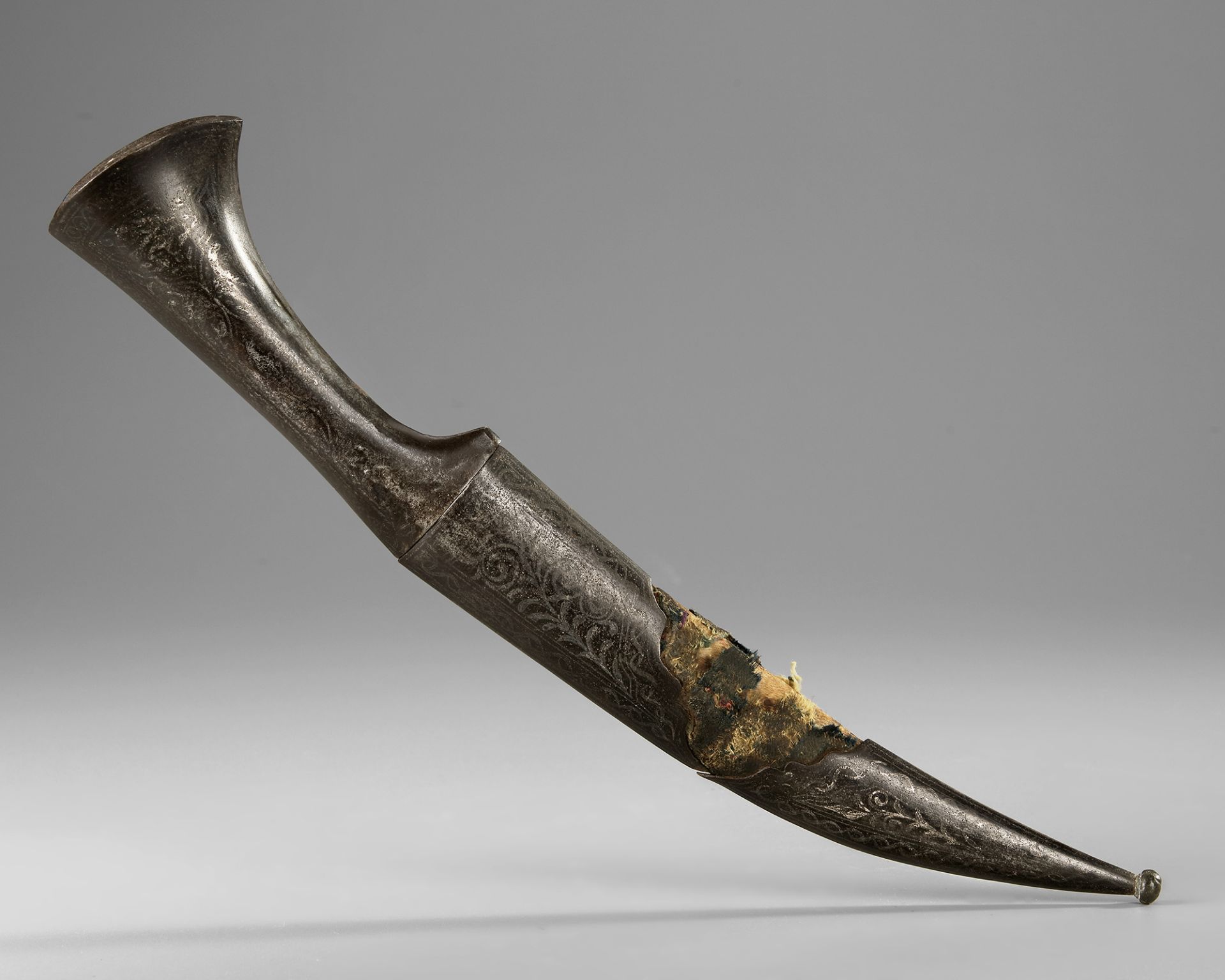A MUGHAL DAGGER AND SHEATH MADE FOR THE OTTOMAN MARKET, DECCAN 18TH CENTURY - Image 4 of 4