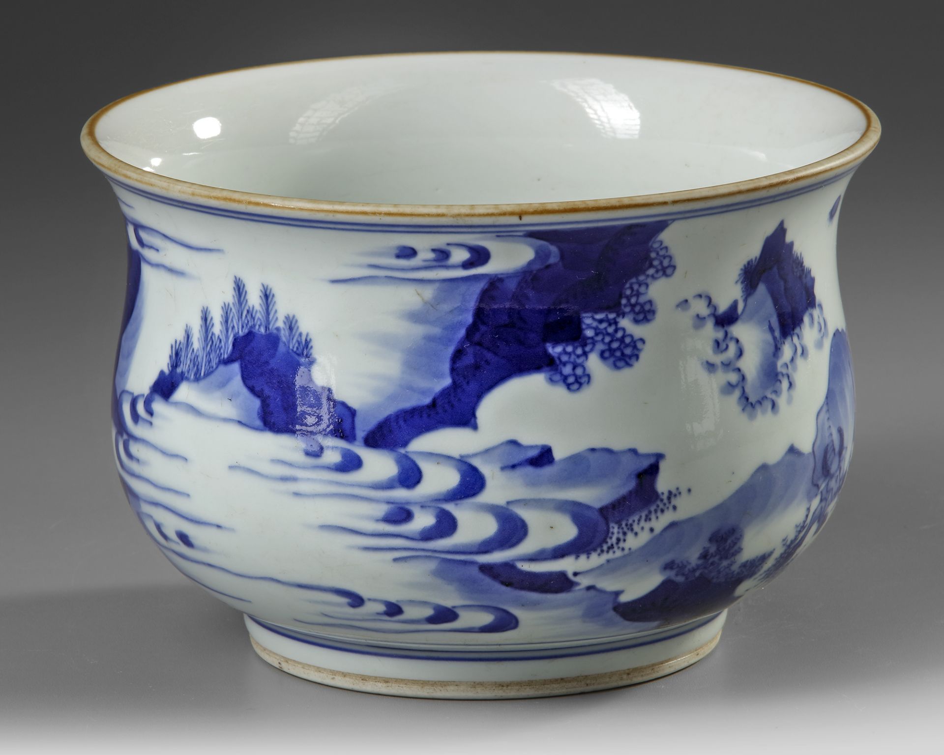 A CHINESE BLUE AND WHITE BOWL, QING DYNASTY (1662-1912) - Image 2 of 4