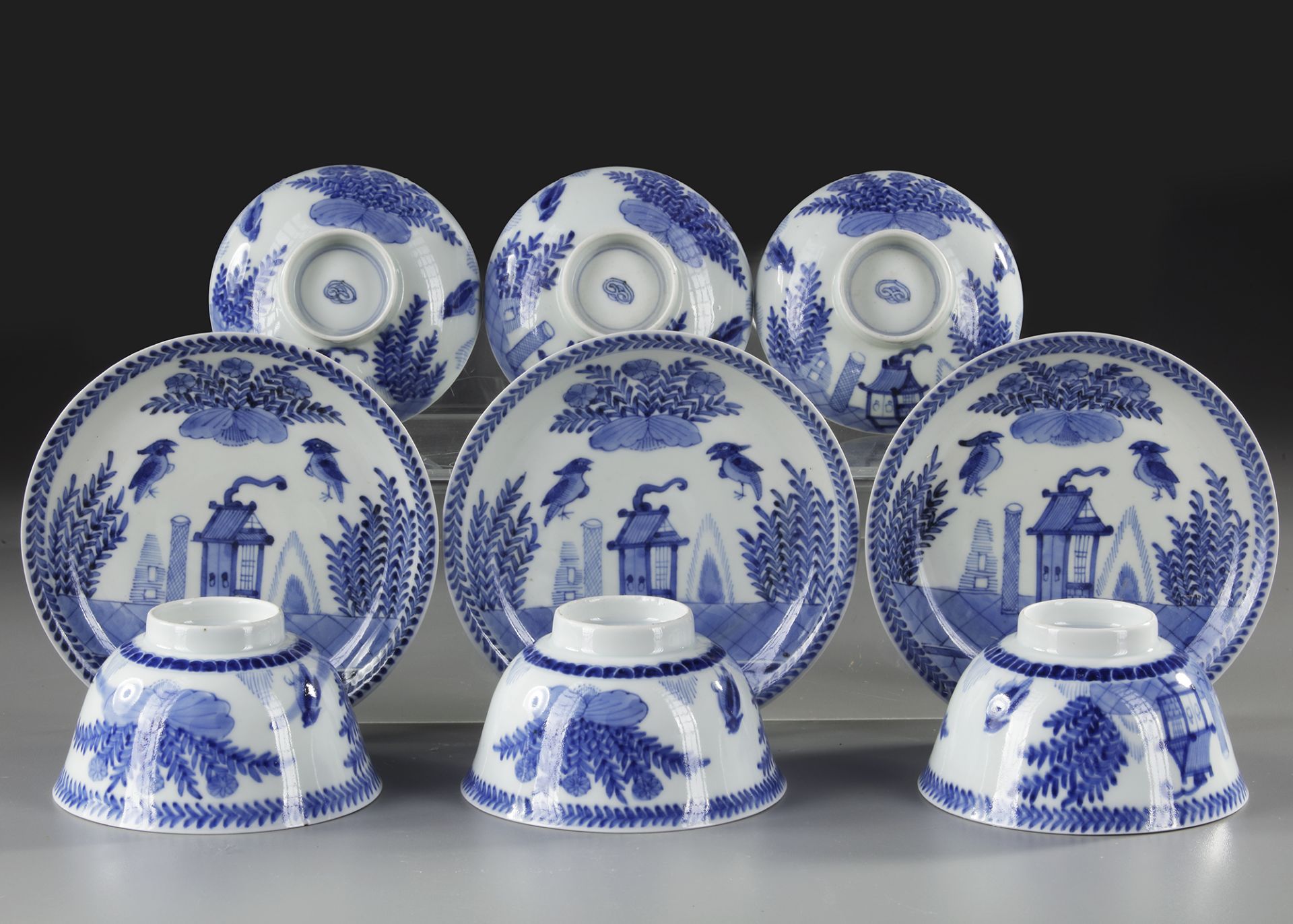 THREE CHINESE BLUE AND WHITE 'CUCKOO IN THE HOUSE' BOWL, COVERS AND SAUCERS, 18TH-19TH CENTURY - Image 3 of 4