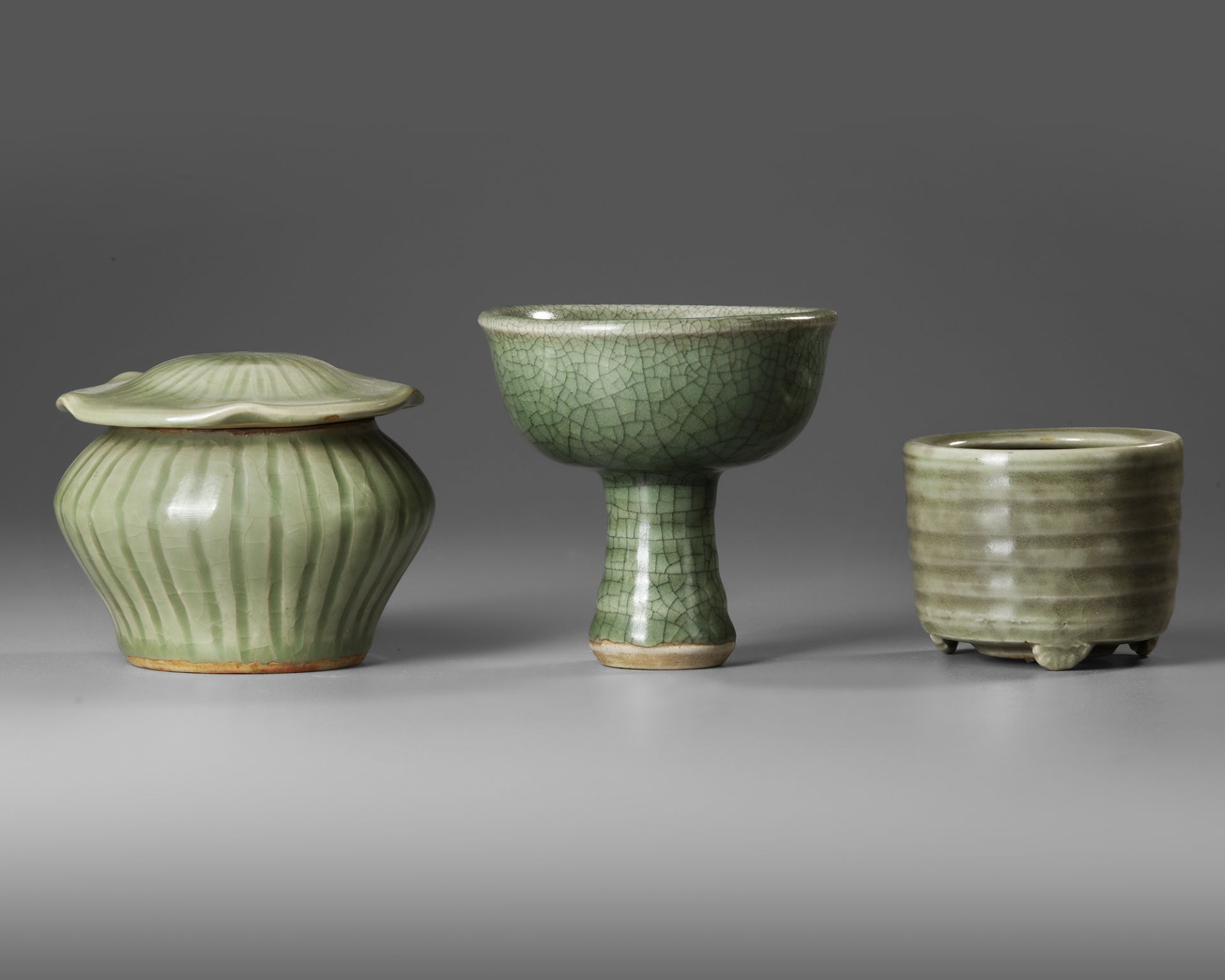 THREE CHINESE CELADON WARES, YUAN DYNASTY AND LATER - Image 5 of 5