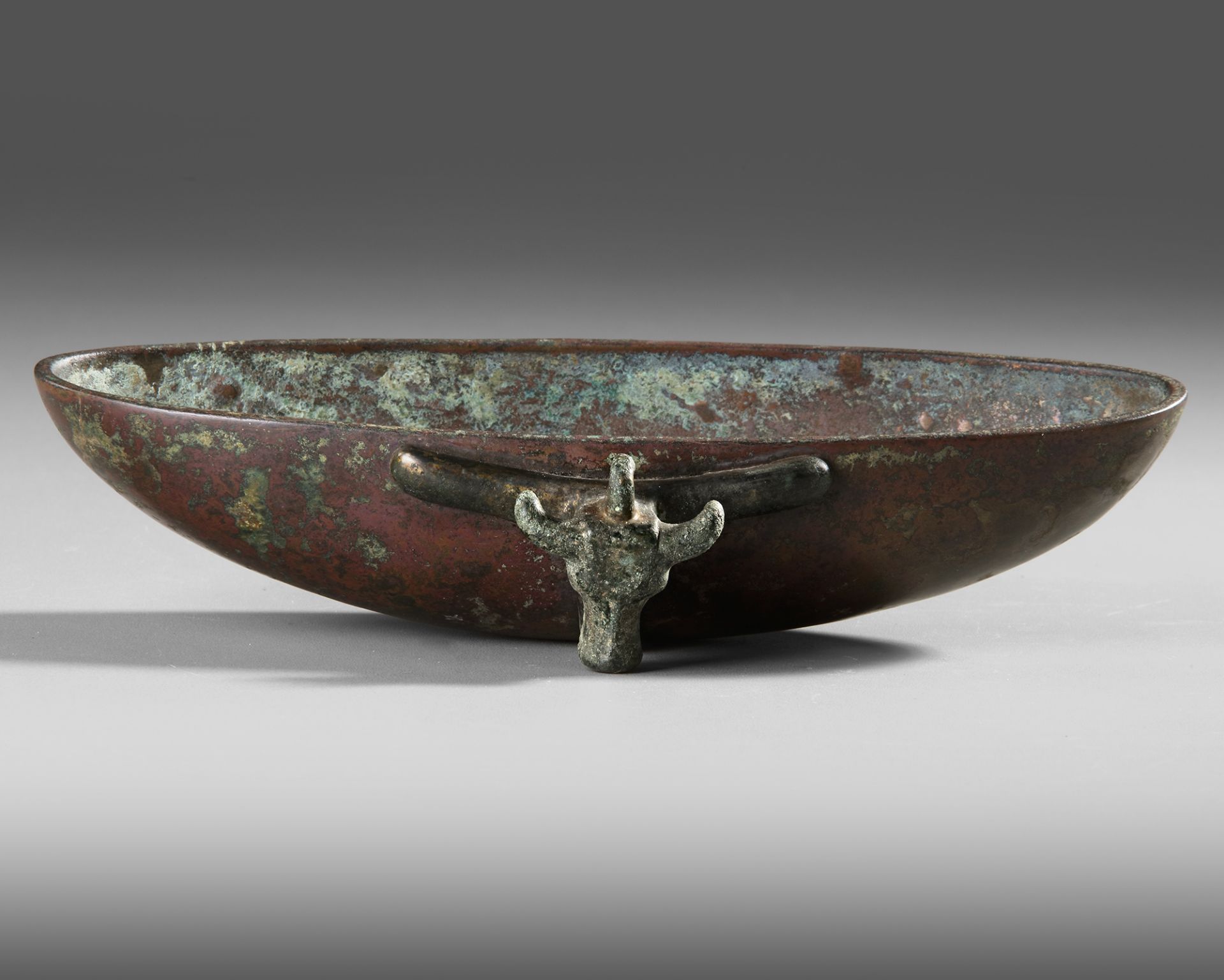 A BRONZE CUP, PHRYGIEN/WEST ASIA, 8TH-6TH CENTURY BC