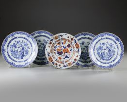 FIVE CHINESE PORCELAIN DISHES, 18TH CENTURY