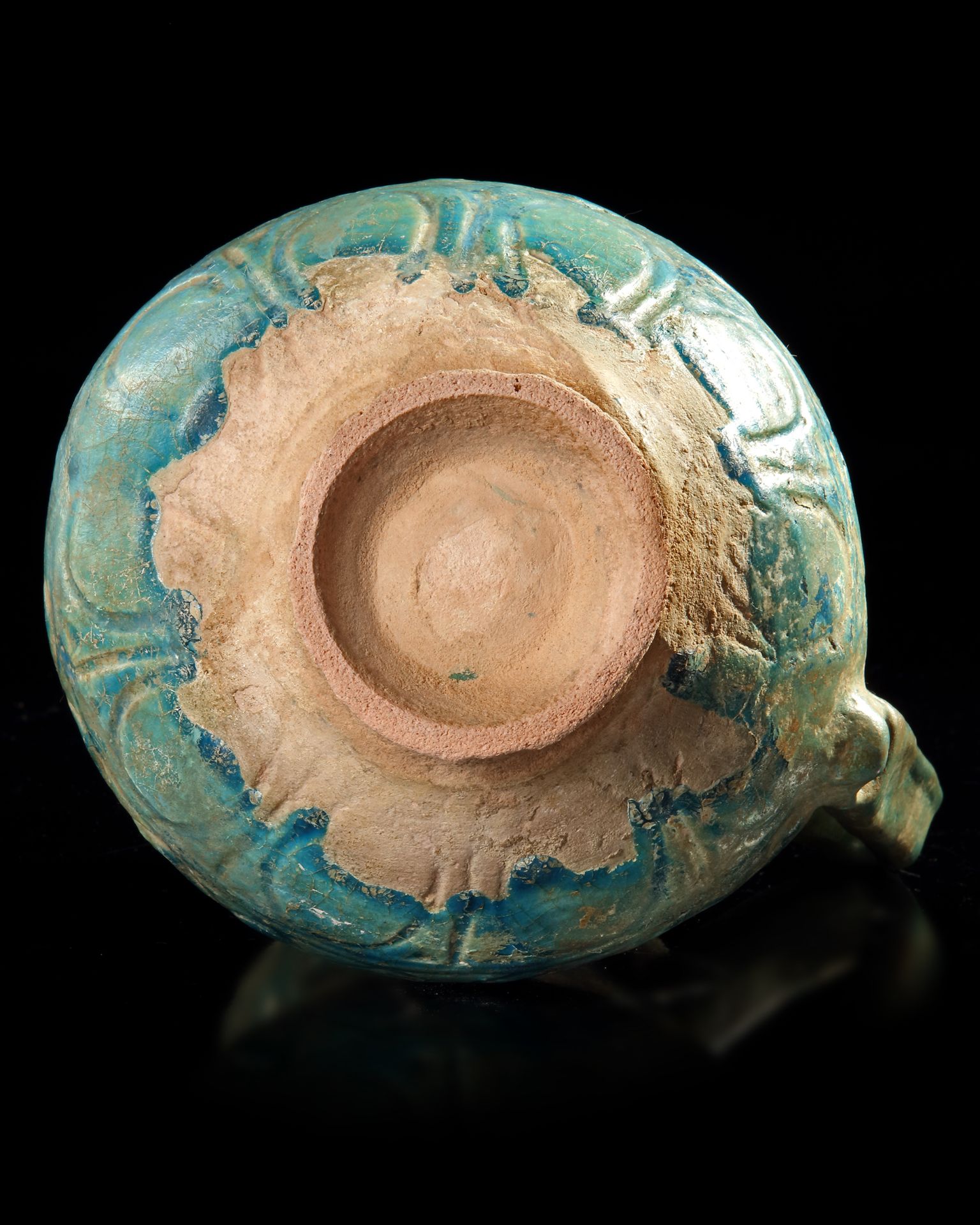 A TURQUOISE GLAZED POTTERY EWER, PROBABLY NISHAPUR, 12TH CENTURY - Image 8 of 8