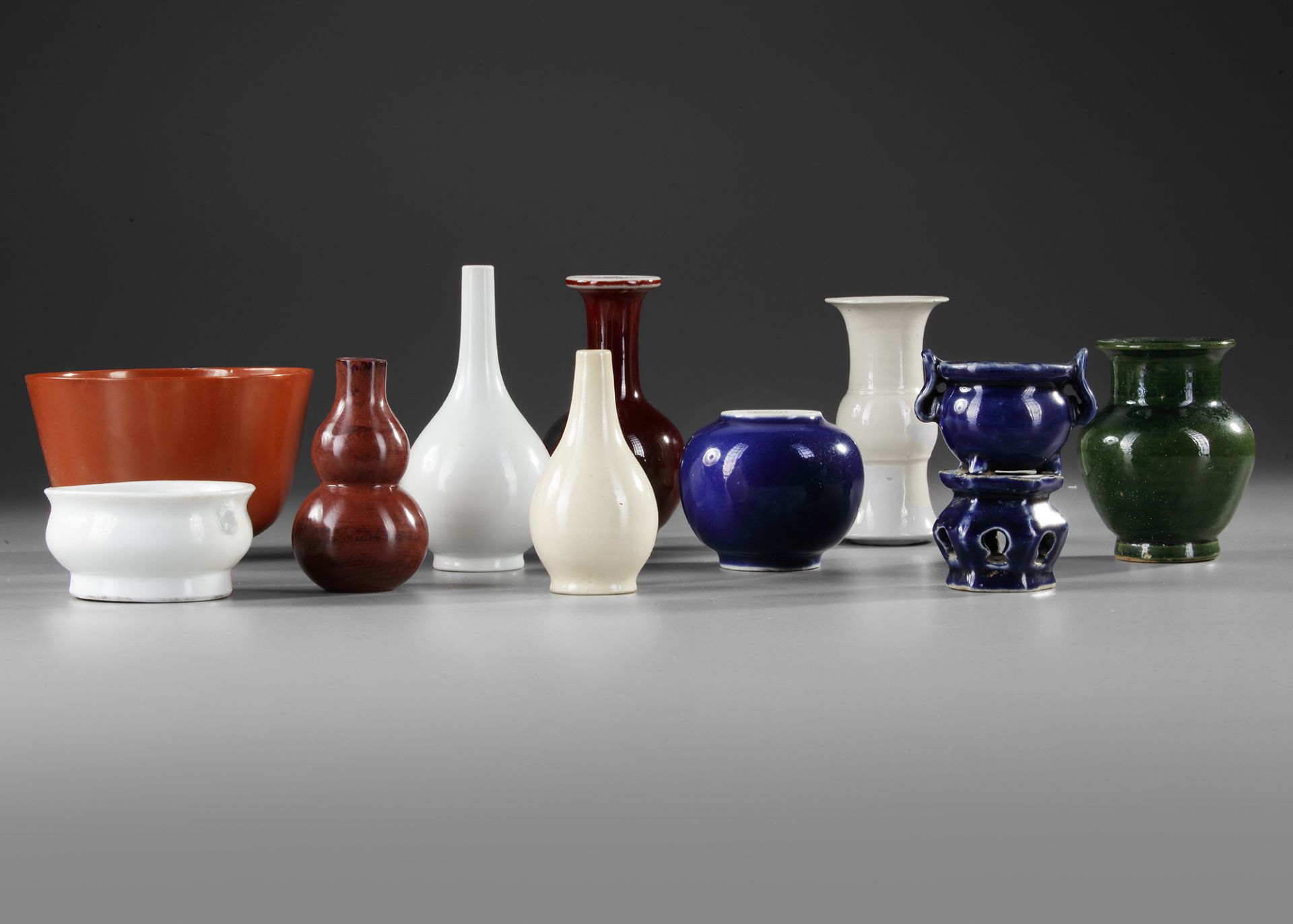 A CHINESE COLLECTION OF 10 MONOCHROME GLAZED PORCELAIN VESSELS, 19TH CENTURY AND LATER - Image 3 of 3
