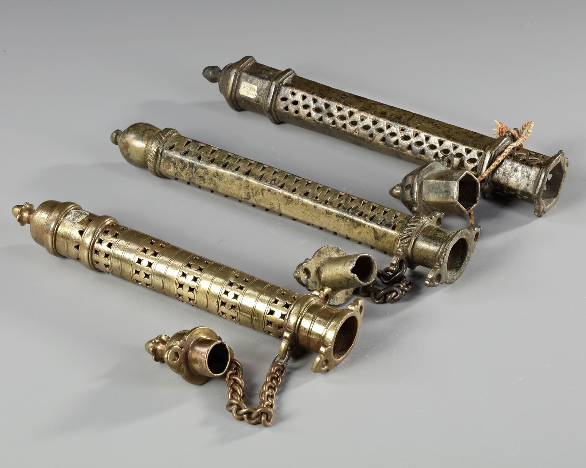 THREE BRASS SCROLL HOLDERS, INDIA, EARLY 20TH CENTURY - Image 3 of 3