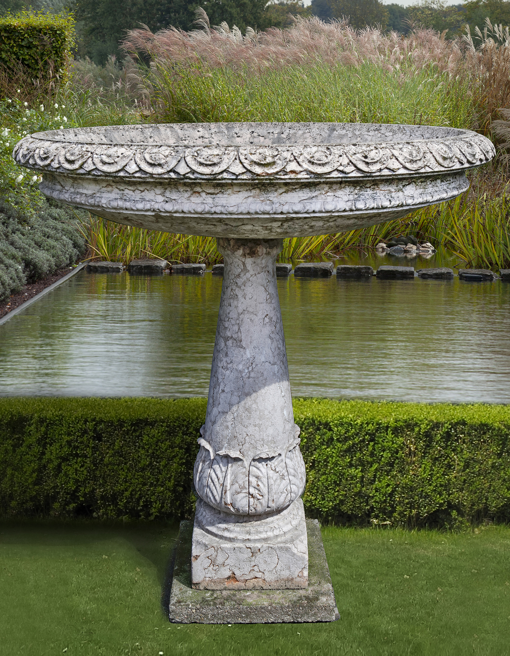 A ROSSO VERONA MARBLE PLANTER IN MID 19TH CENTURY STYLE, SECOND HALF 20TH CENTURY