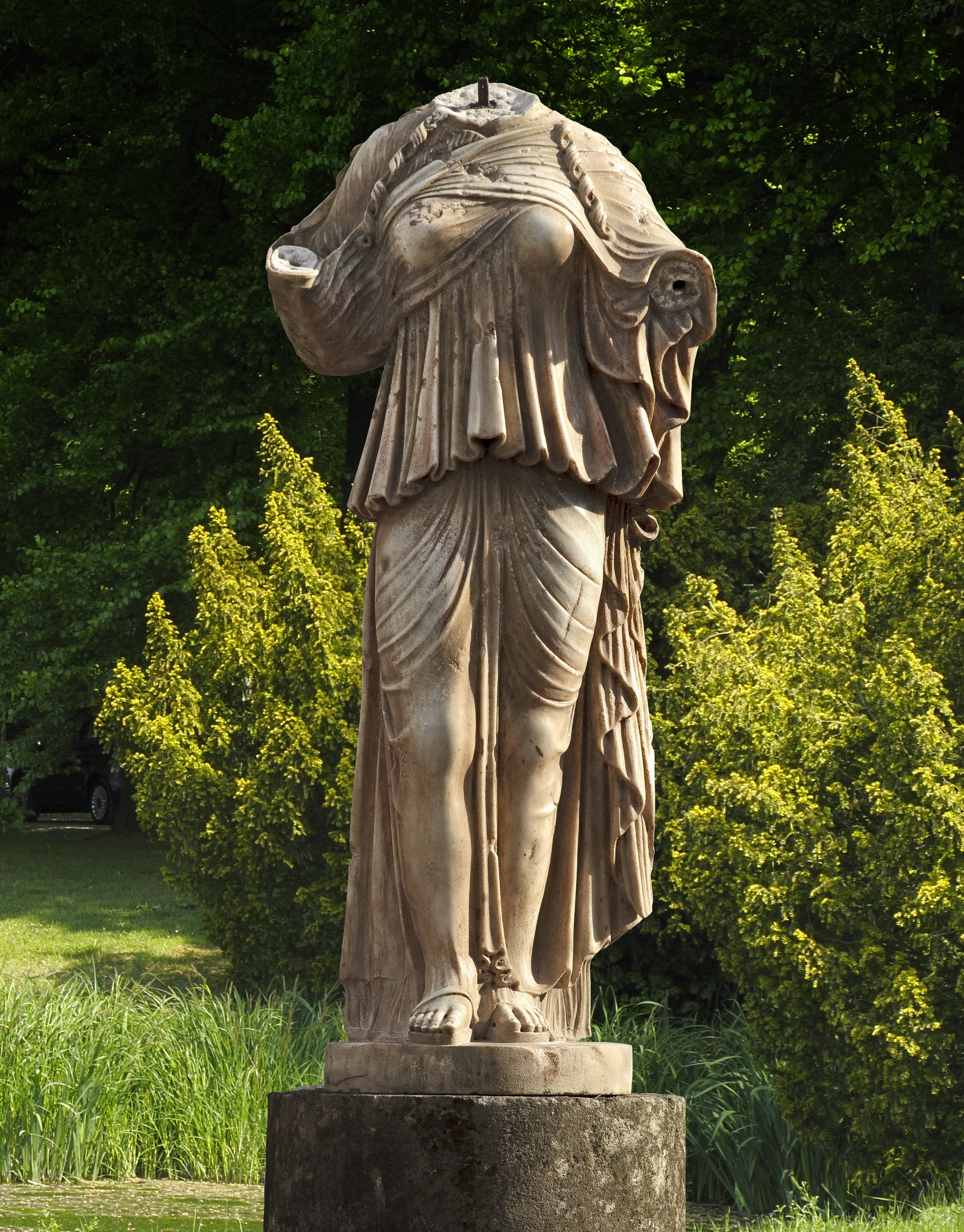 A SCULPTED MARBLE MODEL AFTER THE ‘HOPE ISIS’, LATE 20TH CENTURY, AFTER A 1ST-2ND CENTURY AD ARCHAIS