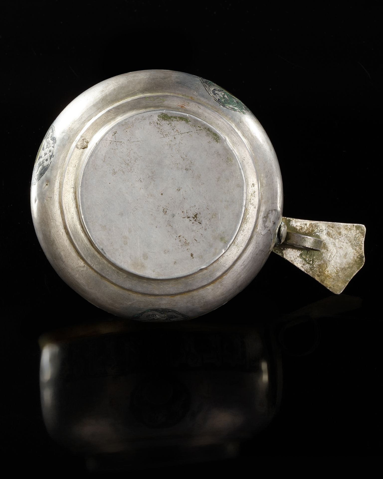 A RARE SILVER AND NIELLOED CUP WITH KUFIC INSCRIPTION, PERSIA OR CENTRAL ASIA, 11TH-12TH CENTURY - Image 21 of 34