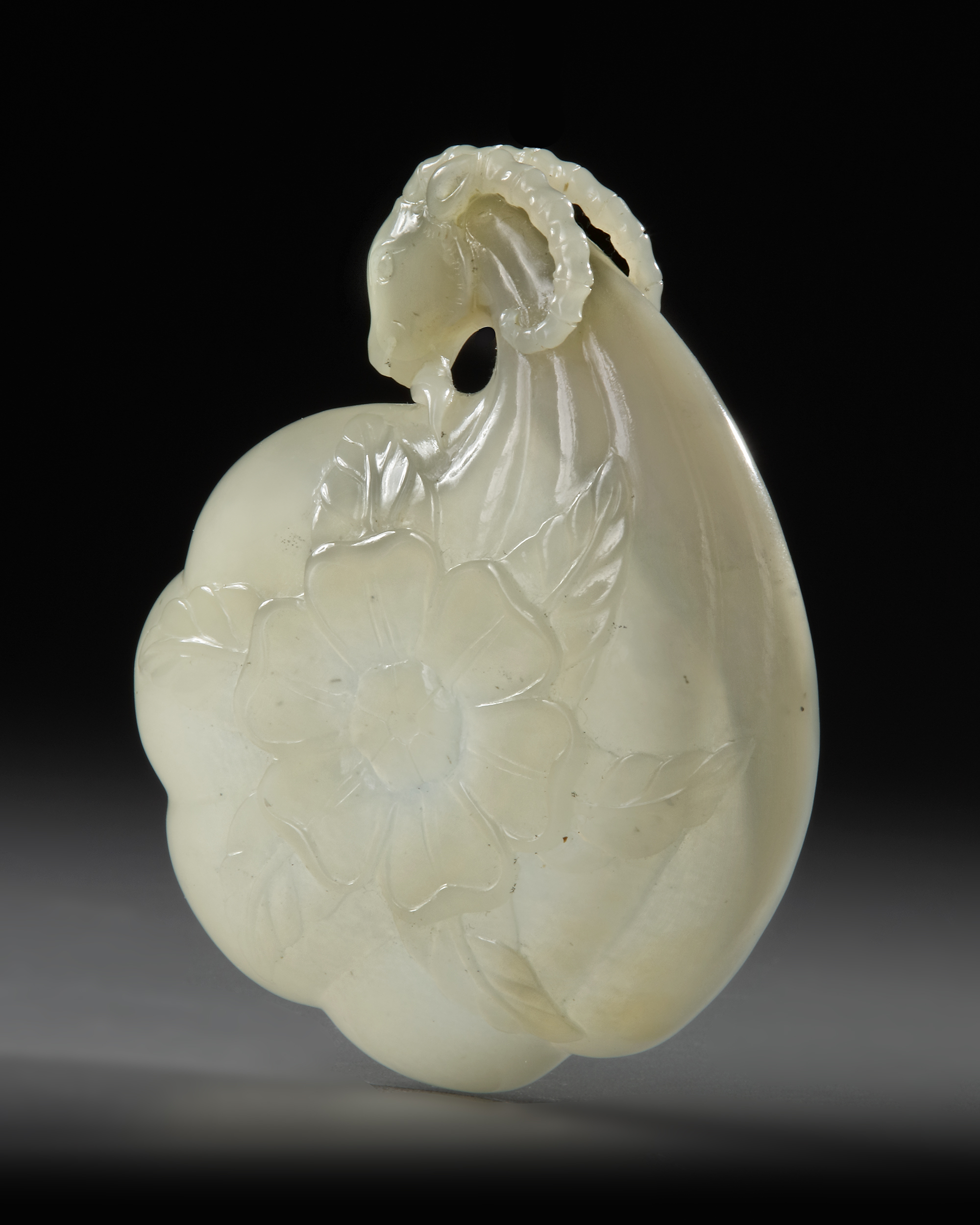 A MUGHAL-STYLE CARVED JADE RAMS CUP, 18TH CENTURY - Image 8 of 20