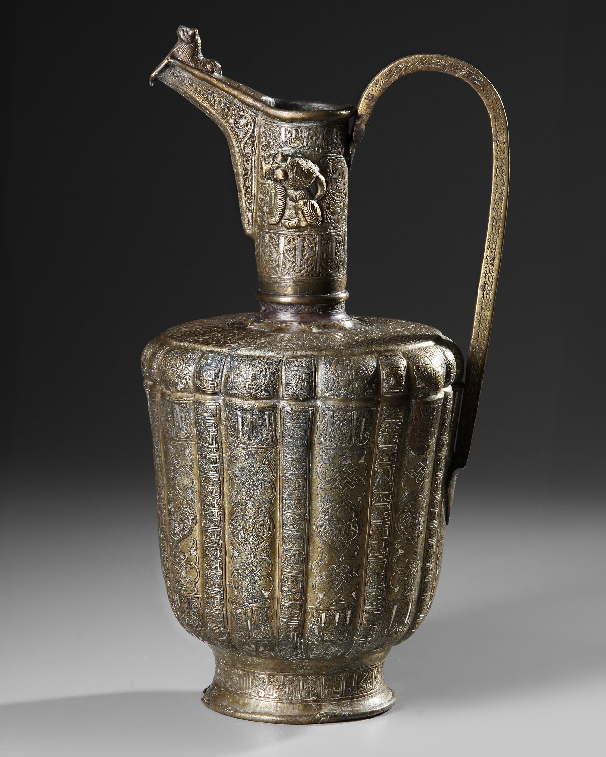 A SILVER AND COPPER INLAID EWER, 12TH CENTURY - Image 13 of 30