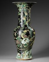 A LARGE FAMILLE NOIRE 'PHOENIX-TAIL' VASE, 19TH CENTURY