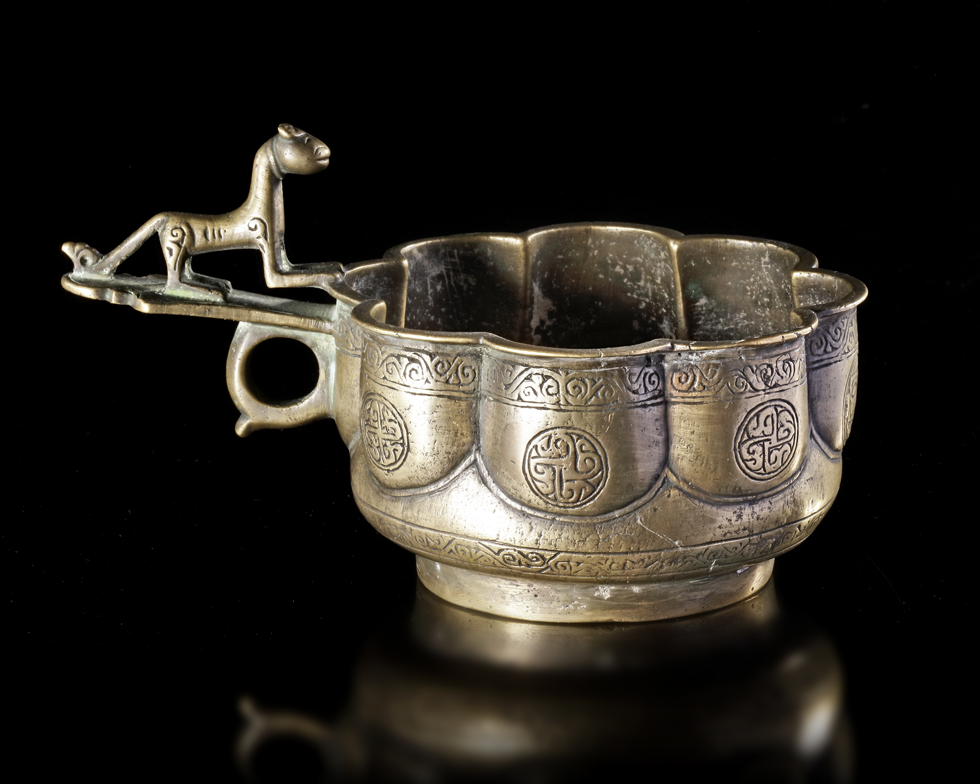 A BRONZE LOBED CUP, PERSIA, 11TH-12TH CENTURY - Image 3 of 8