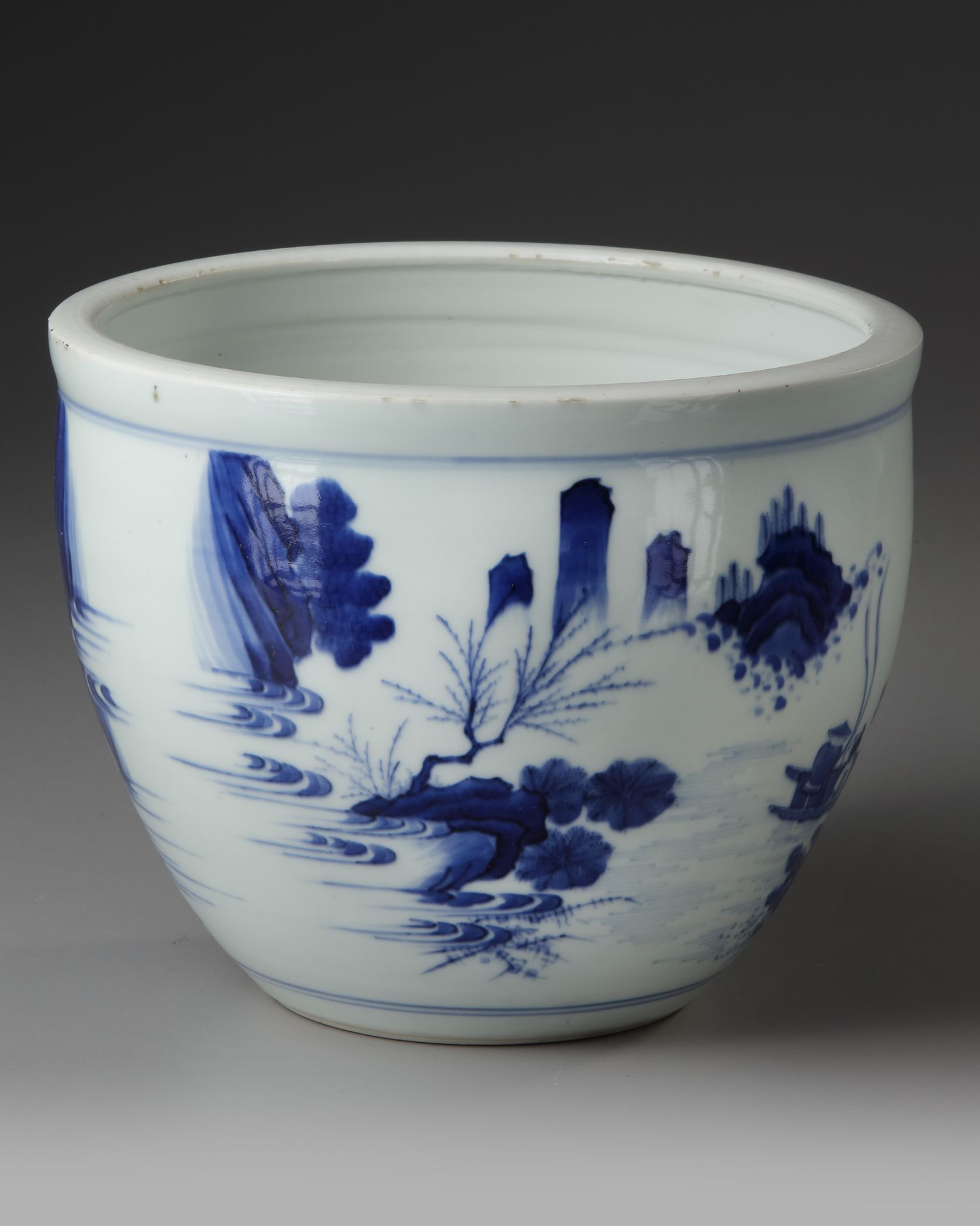 A CHINESE BLUE AND WHITE SCROLL POT, QING DYNASTY (1644–1911) - Image 2 of 4