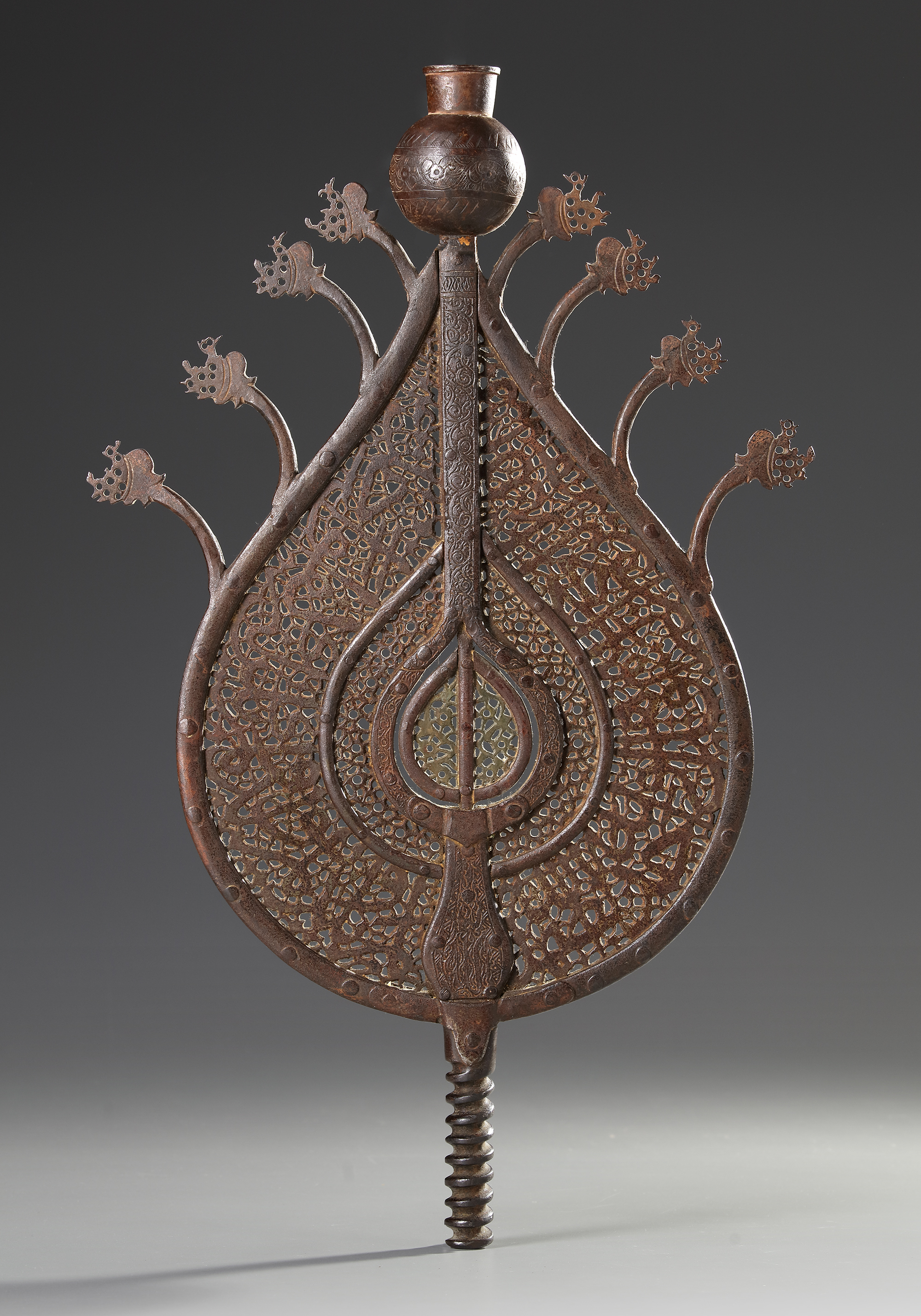AN EARLY SAFAVID PIERCED BRONZE PROCESSIONAL STANDARD (ALAM), PERSIA, DATED 924 AH/1518 AD - Image 2 of 4
