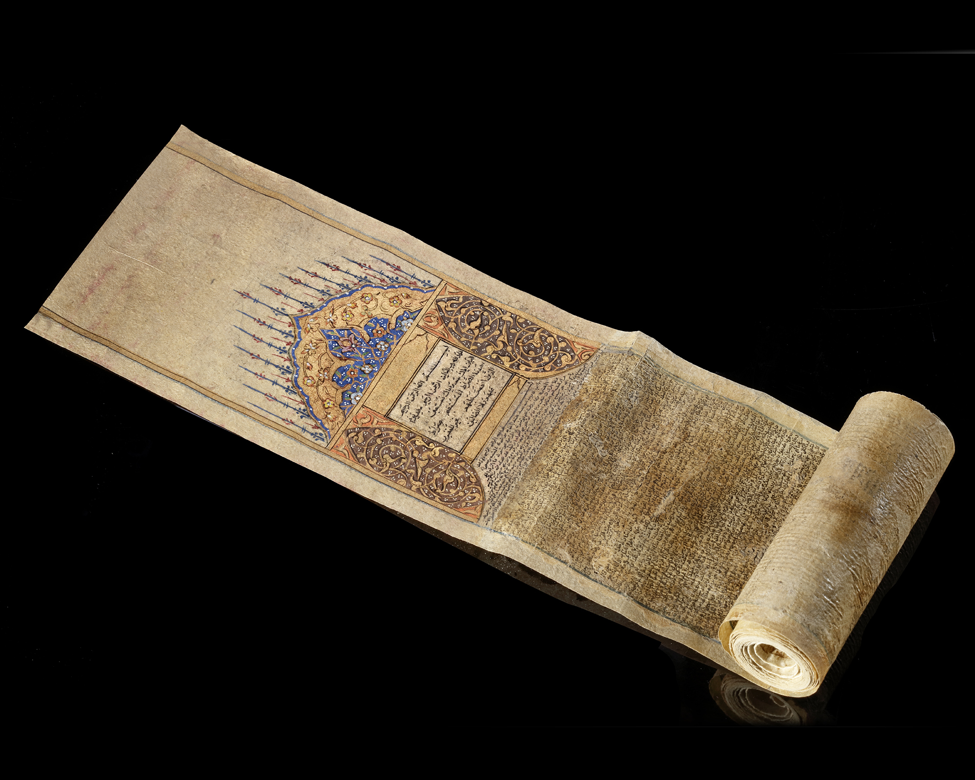 AN OTTOMAN ILLUMINATED QURAN SCROLL, OTTOMAN TURKEY, 17TH CENTURY - Image 2 of 10