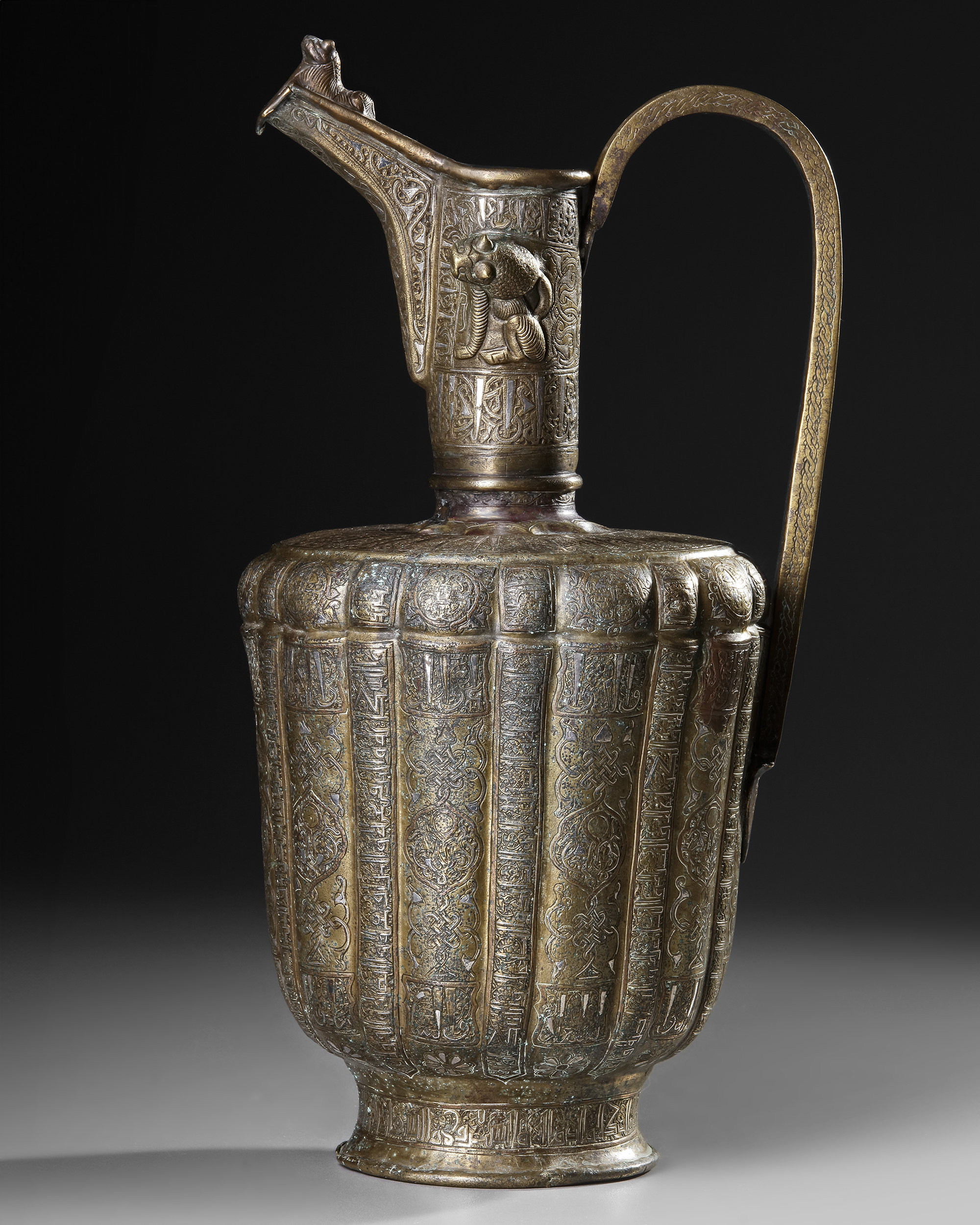 A SILVER AND COPPER INLAID EWER, 12TH CENTURY - Image 29 of 30