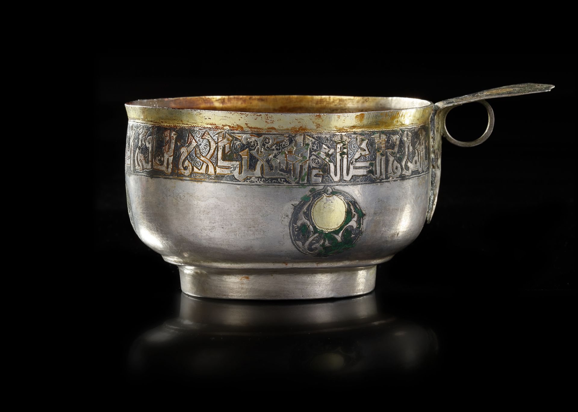 A RARE SILVER AND NIELLOED CUP WITH KUFIC INSCRIPTION, PERSIA OR CENTRAL ASIA, 11TH-12TH CENTURY - Bild 9 aus 34