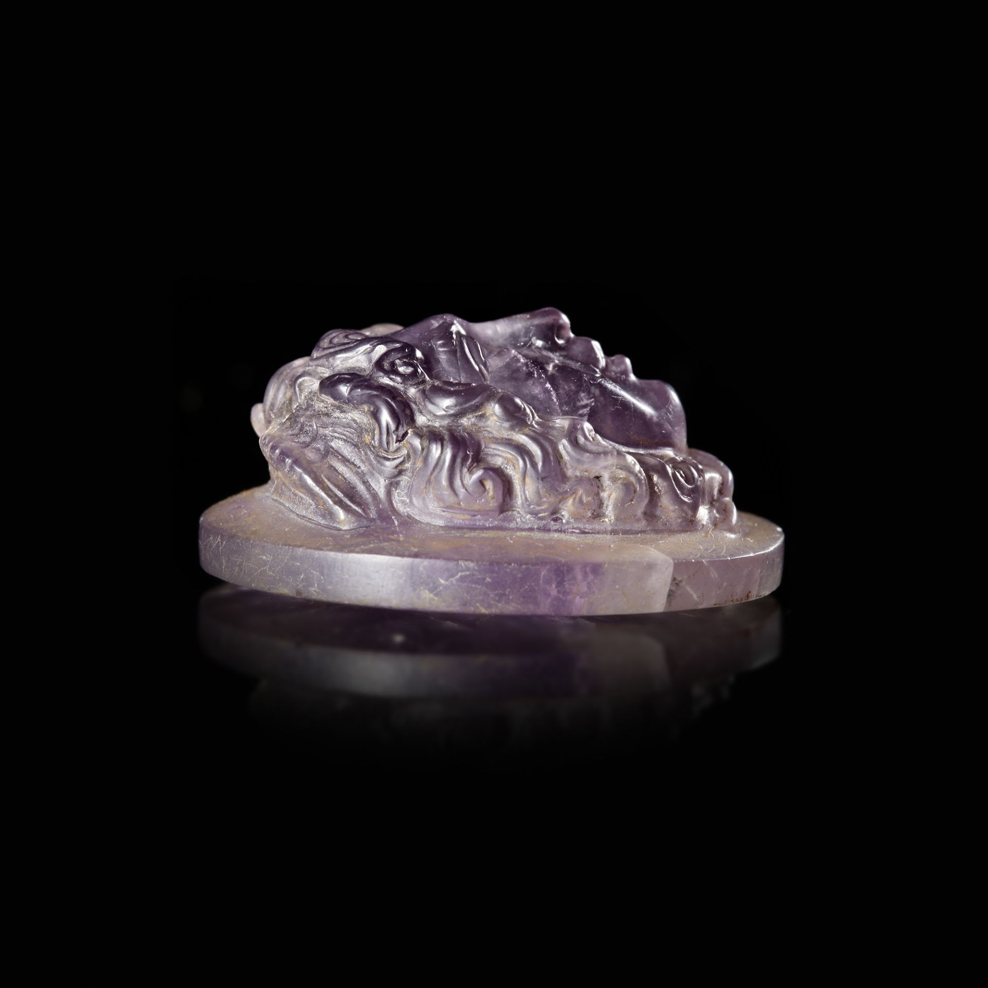 AN AMETHYST CAMEO OF MEDUSA, PROBABLY 18TH CENTURY AD - Image 2 of 4