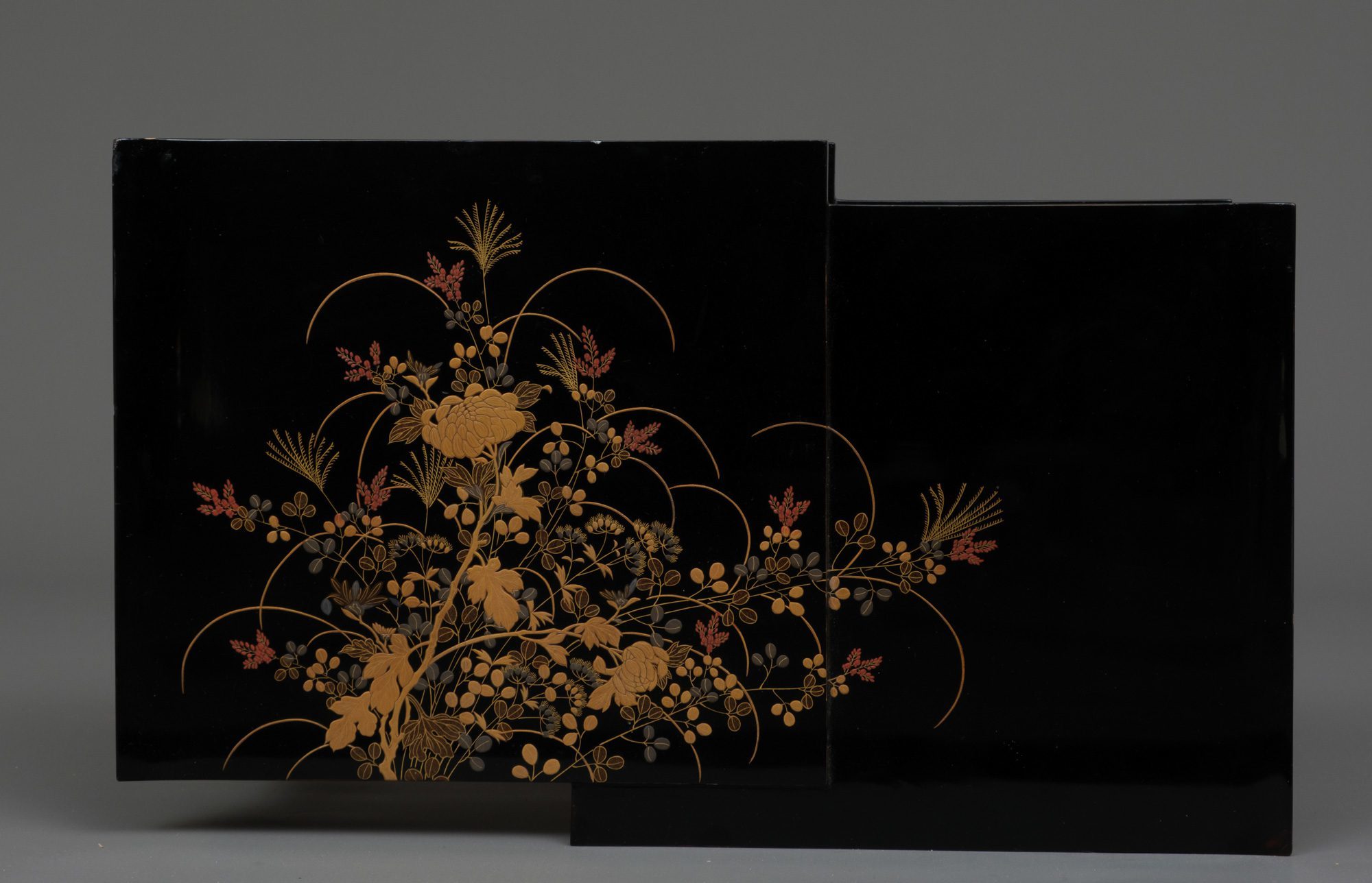 A JAPANESE LACQUER LOW TWO-TIERED DISPLAY TABLE, 1912-1926 (TAISHO PERIOD) - Image 6 of 15